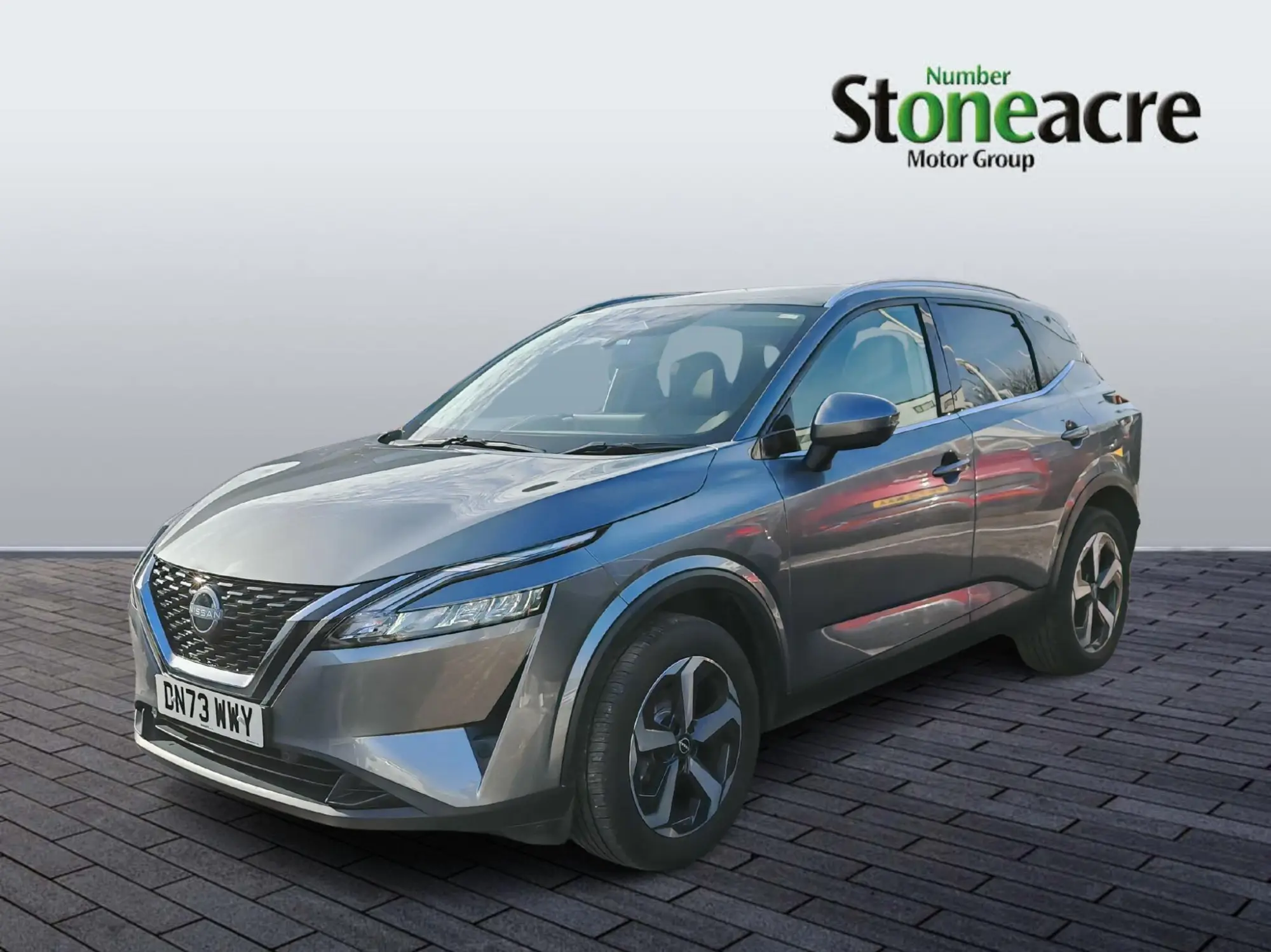 Nissan Qashqai 1.3 DiG-T MH N-Connecta 5dr DN73WWY Image 3