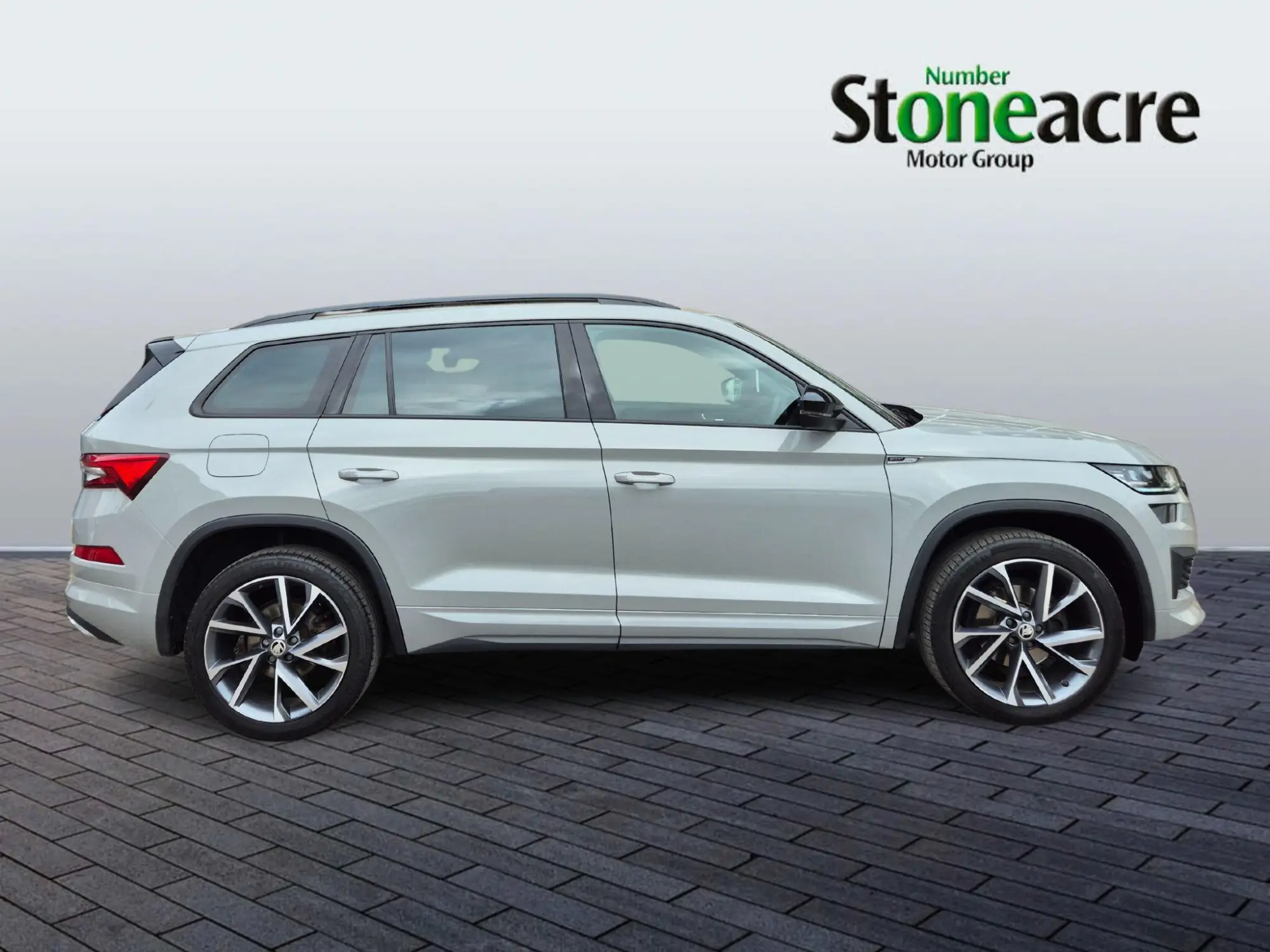 Skoda Kodiaq 1.5 TSI ACT SportLine DSG Euro 6 (s/s) 5dr (7 Seat) KD23GOE Image 2