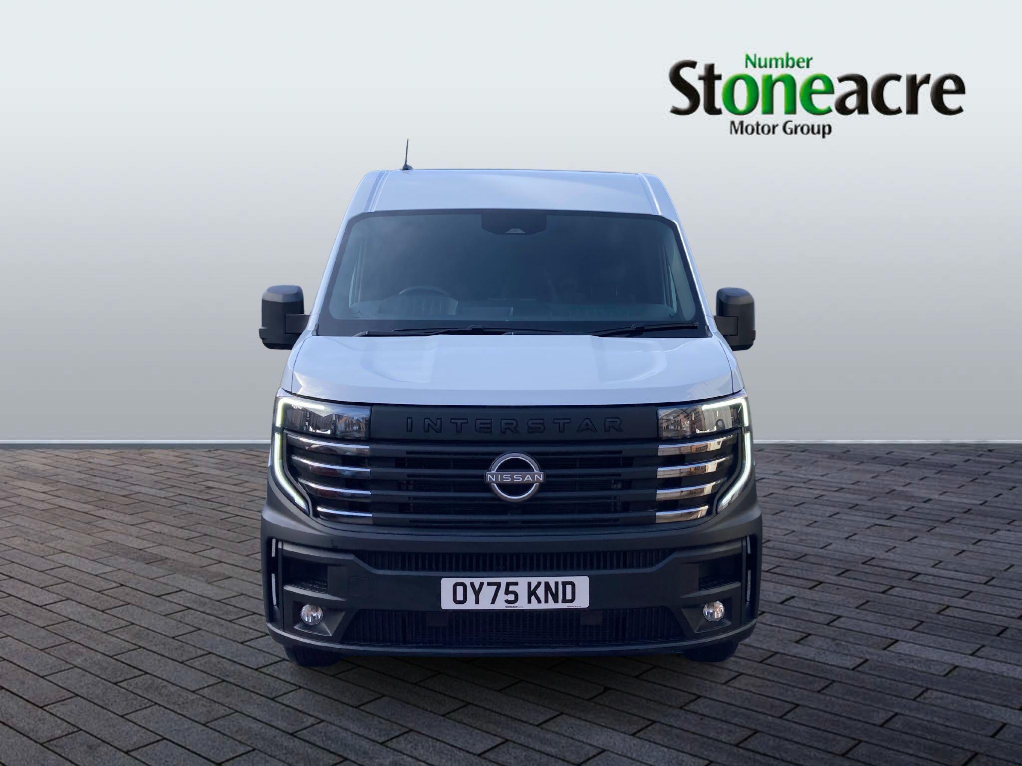Nissan Interstar 2.0 dCi 35 Acenta L3 Medium Roof Euro 6 (s/s) 4dr OY75KND Image 2