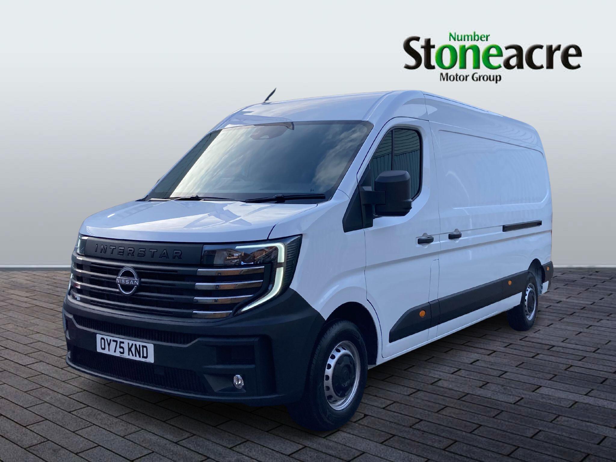 Nissan Interstar 2.0 dCi 35 Acenta L3 Medium Roof Euro 6 (s/s) 4dr OY75KND Image 3