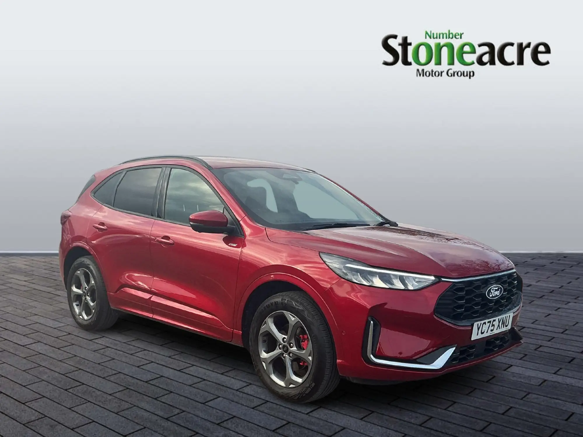 Ford Kuga 2.5 EcoBoost Duratec 14.4kWh ST-Line CVT Euro 6 (s/s) 5dr YC75XNU Image 1