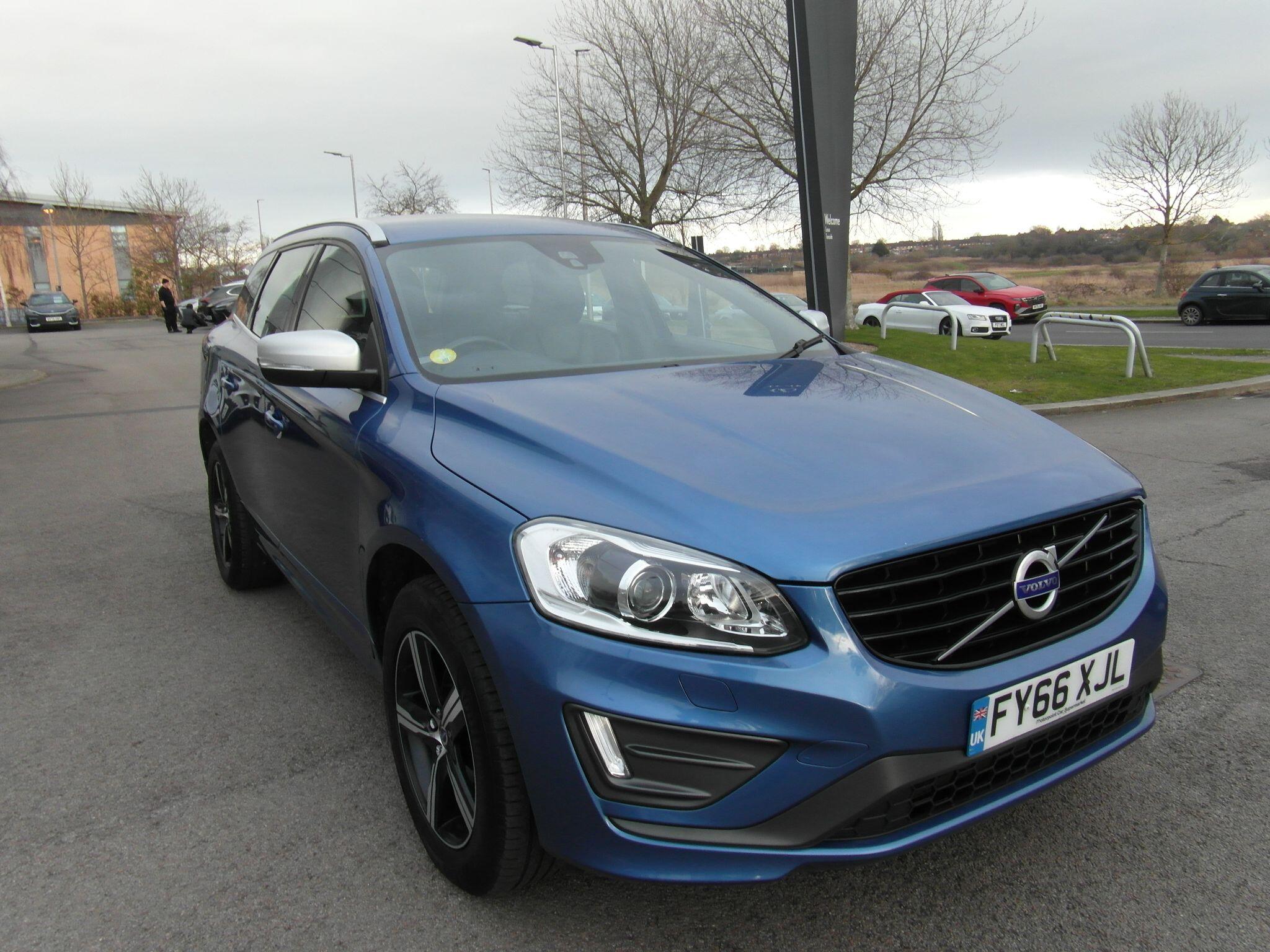 Volvo XC60 2.4 D4 R-Design Lux Nav Auto AWD Euro 6 (s/s) 5dr FY66XJL Image 1