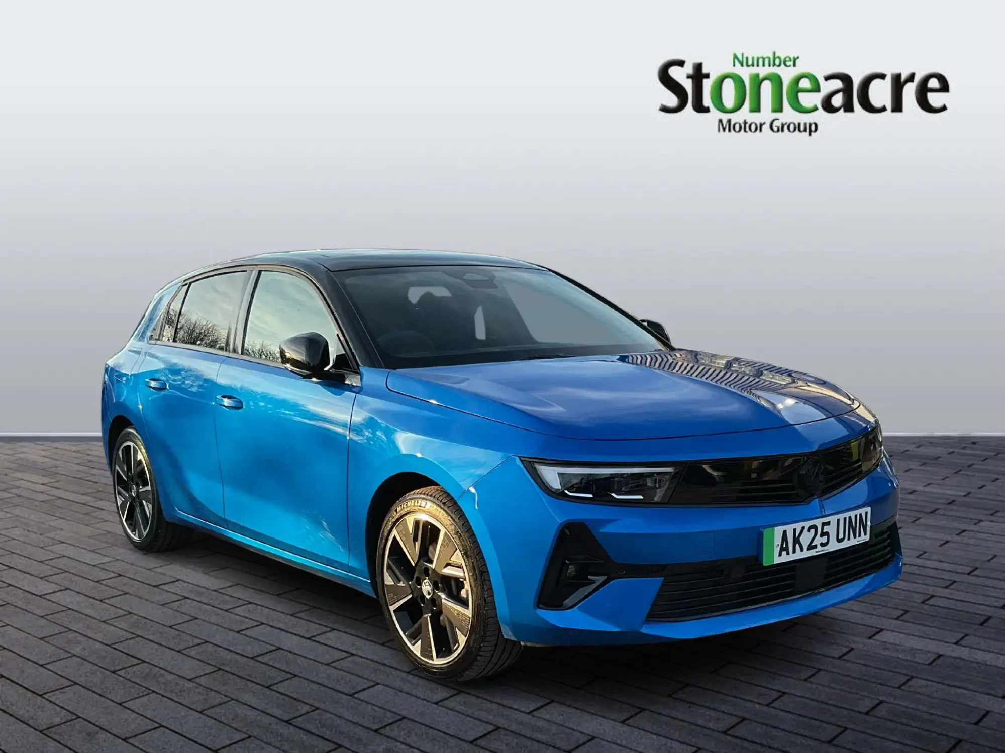 Vauxhall Astra Electric 54kWh Ultimate Auto 5dr AK25UNN Image 1