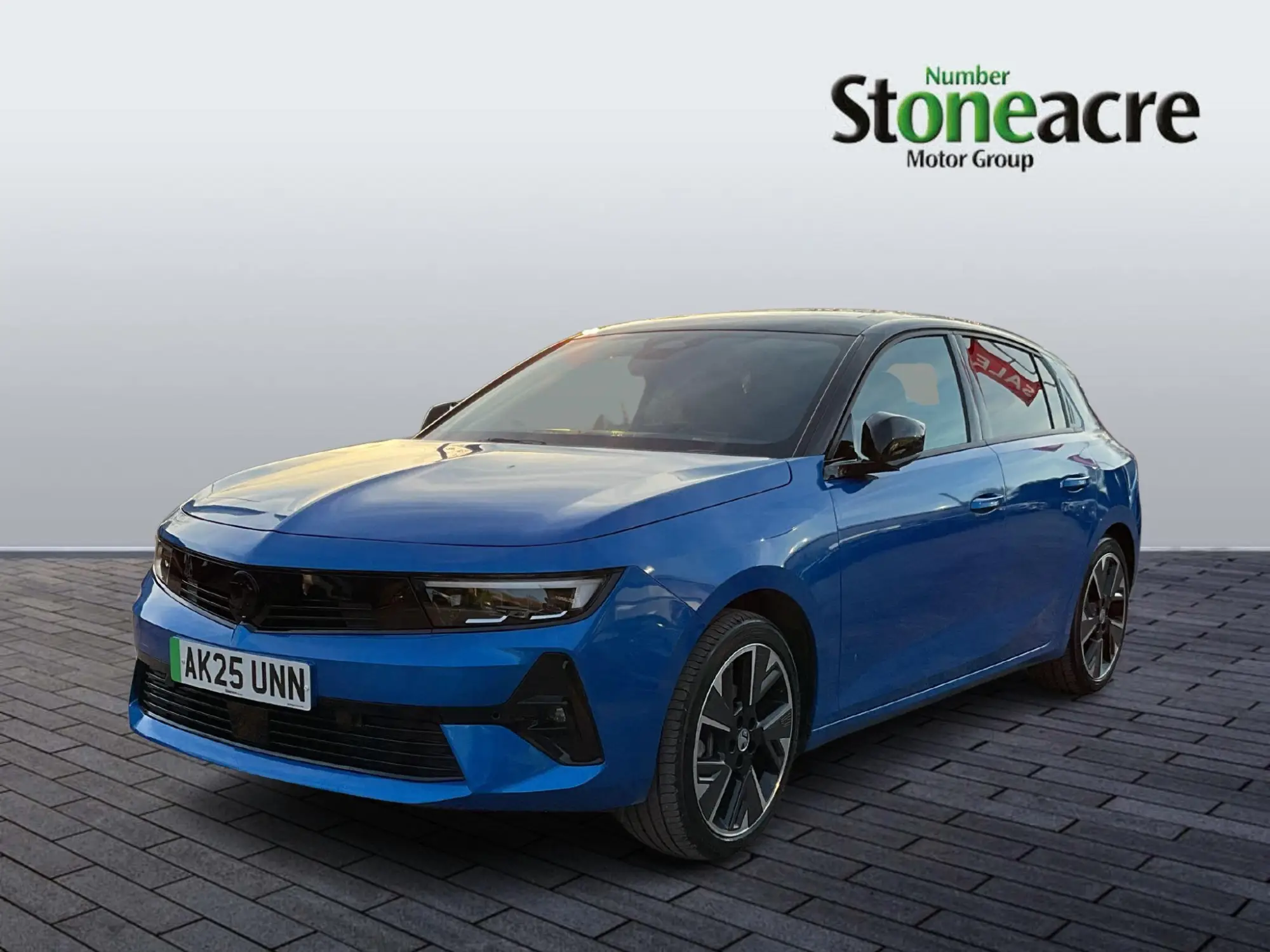 Vauxhall Astra Electric 54kWh Ultimate Auto 5dr AK25UNN Image 3