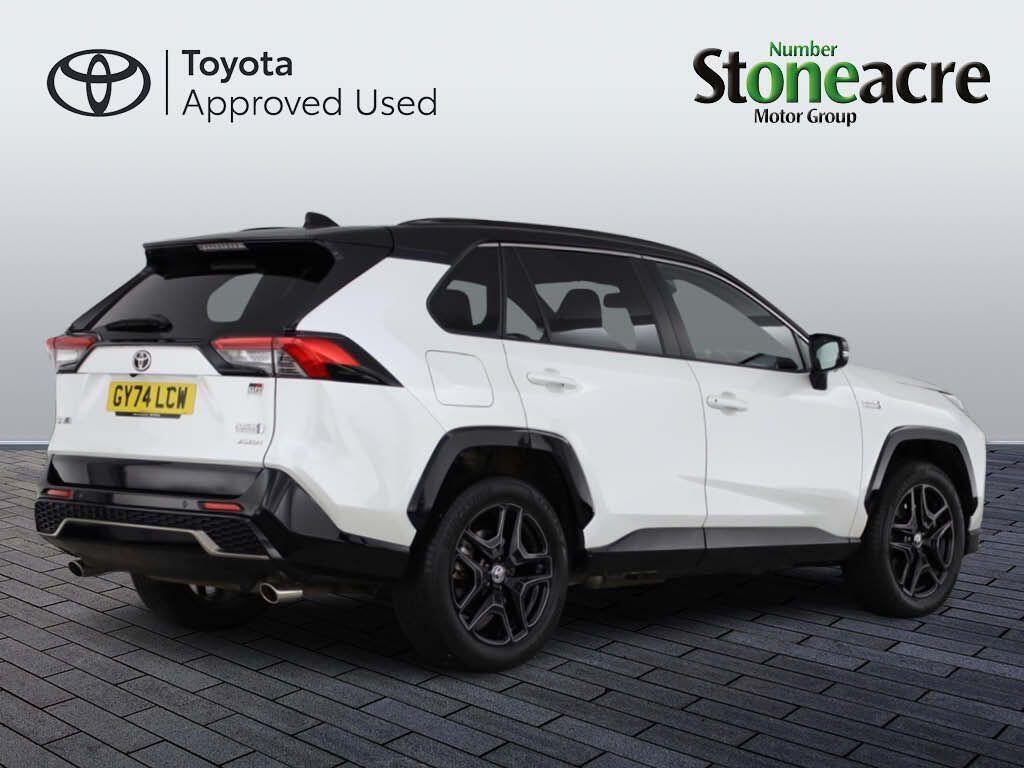 Toyota RAV4 Plug-in Hybrid 2.5 VVT-h 18.1 kWh GR SPORT CVT 4WD Euro 6 (s/s) 5dr GY74LCW Image 2