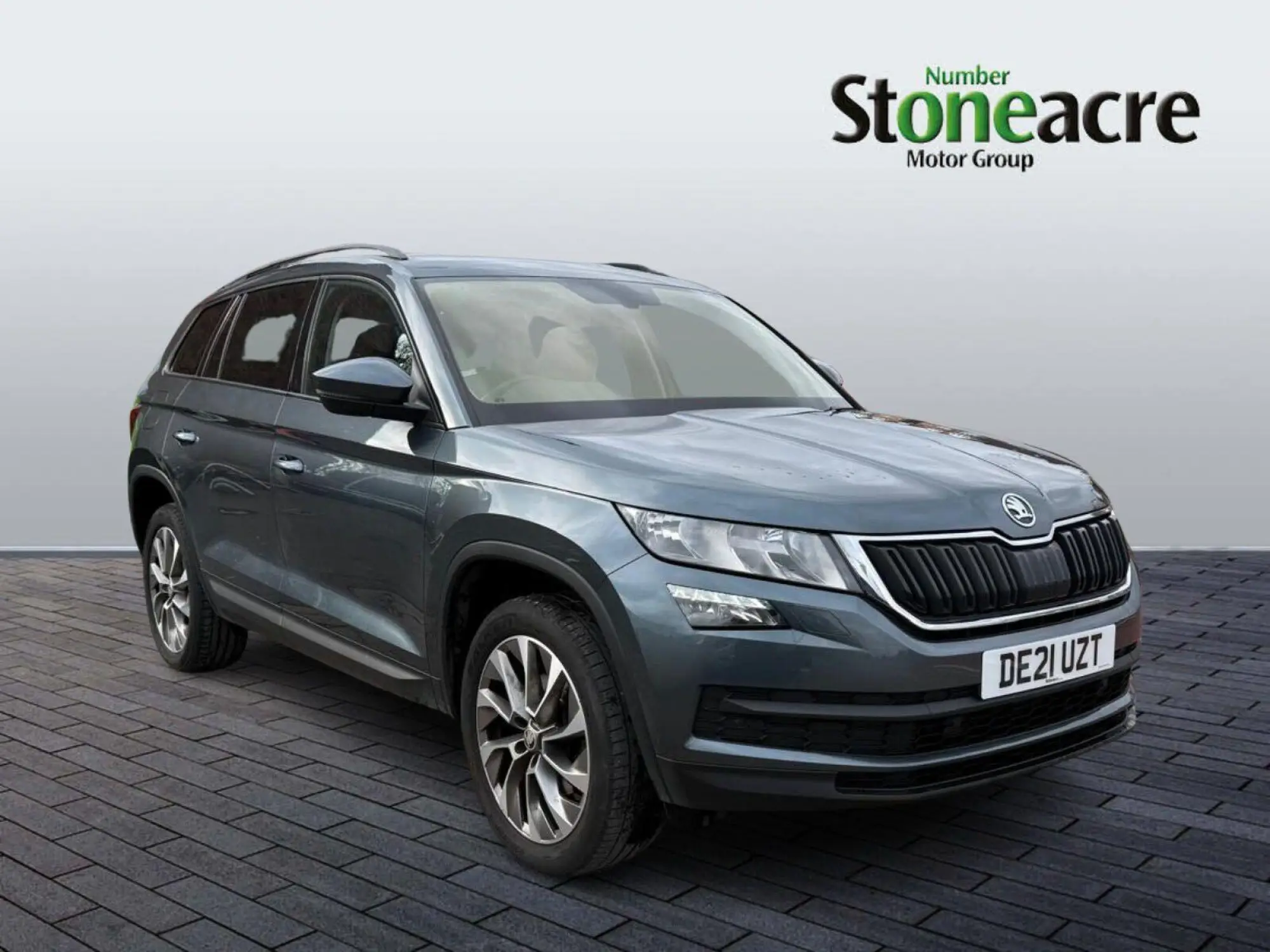 Skoda Kodiaq 1.5 TSI ACT SE Drive Euro 6 (s/s) 5dr (7 Seat) DE21UZT Image 1
