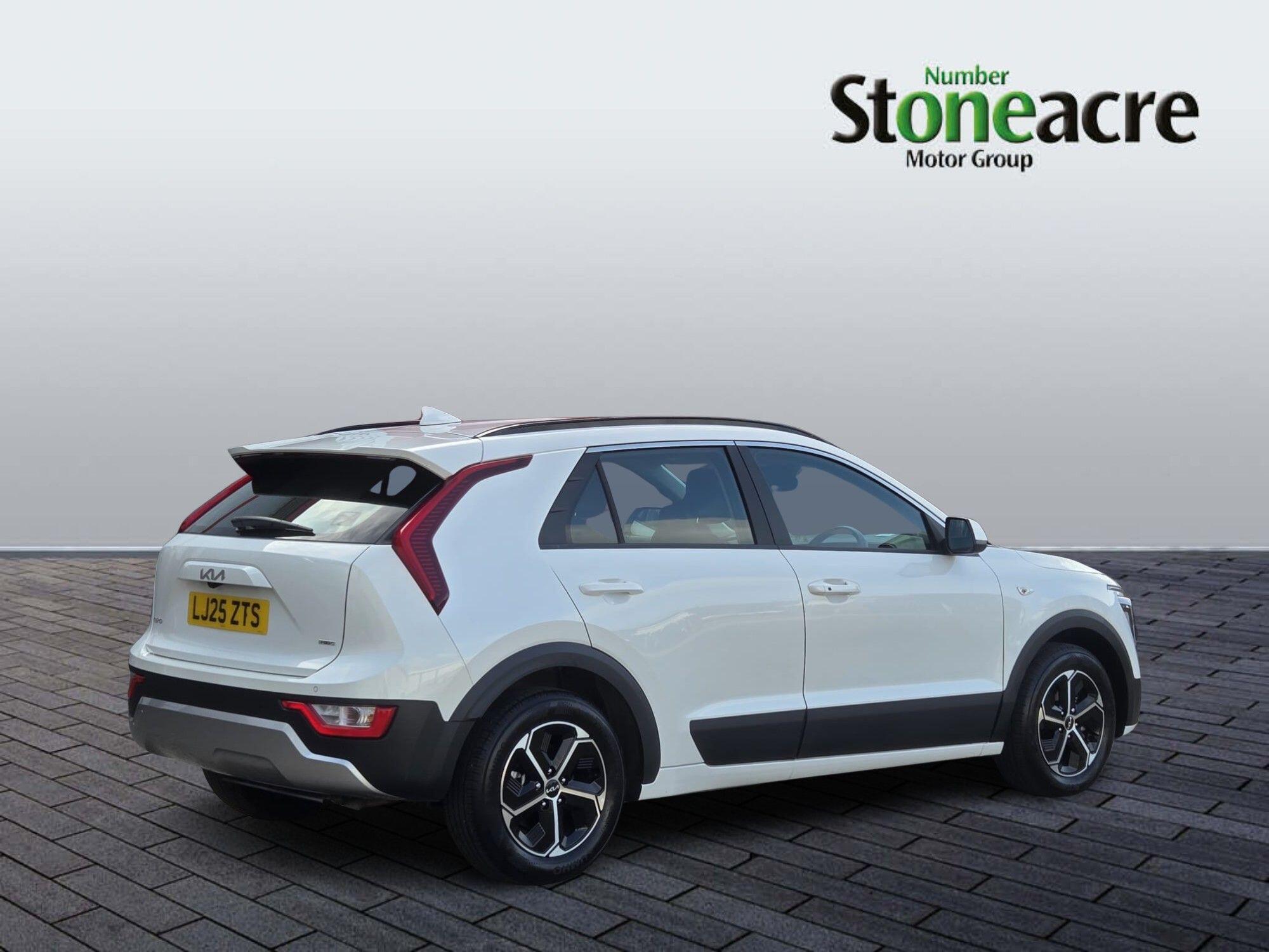 Kia Niro 1.6h GDi 2 DCT Euro 6 (s/s) 5dr LJ25ZTS Image 3