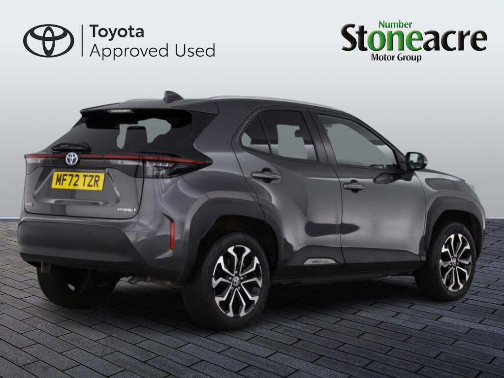 Toyota Yaris Cross 1.5 Hybrid Design 5dr CVT MF72TZR Image 2