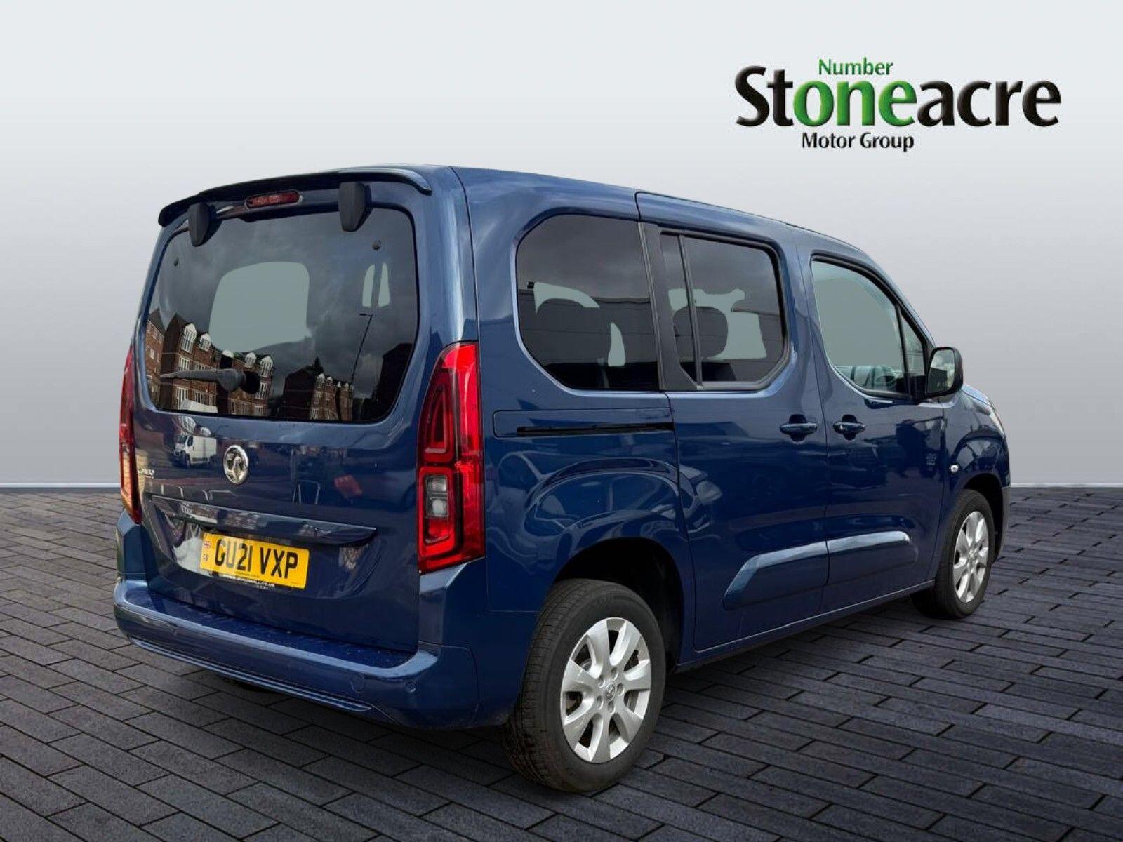 Vauxhall Combo Life 1.5 Turbo D SE Euro 6 (s/s) 5dr (7 Seat) GU21VXP Image 3