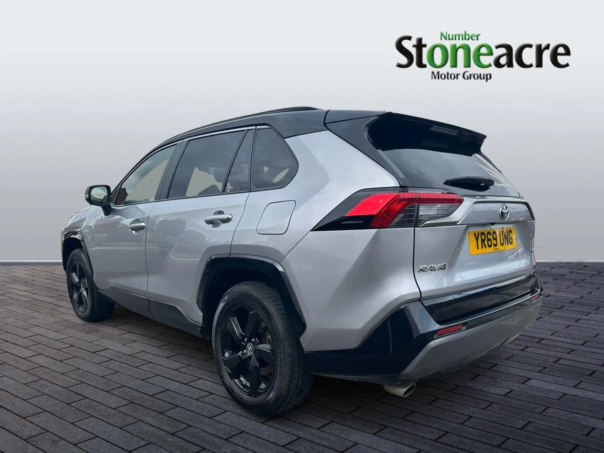 Toyota RAV4 Image 5