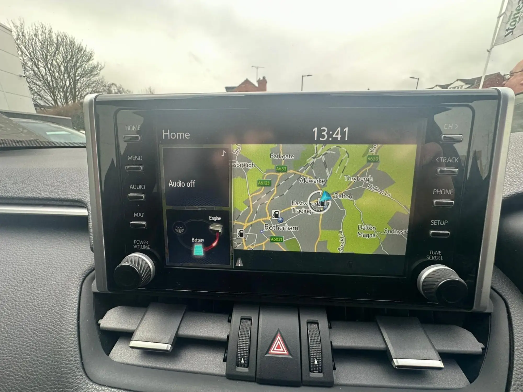 Toyota RAV4 Image 25