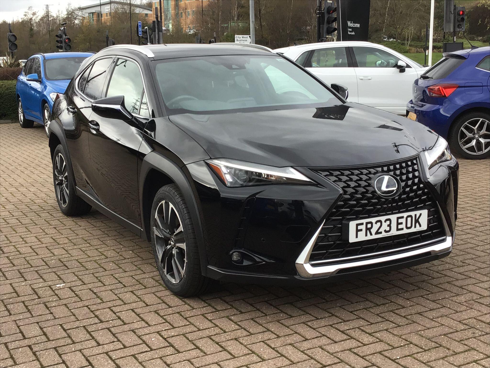 Lexus UX Self-Charging Hybrid 2.0 250h Premium E-CVT Euro 6 (s/s) 5dr FR23EOK Image 1