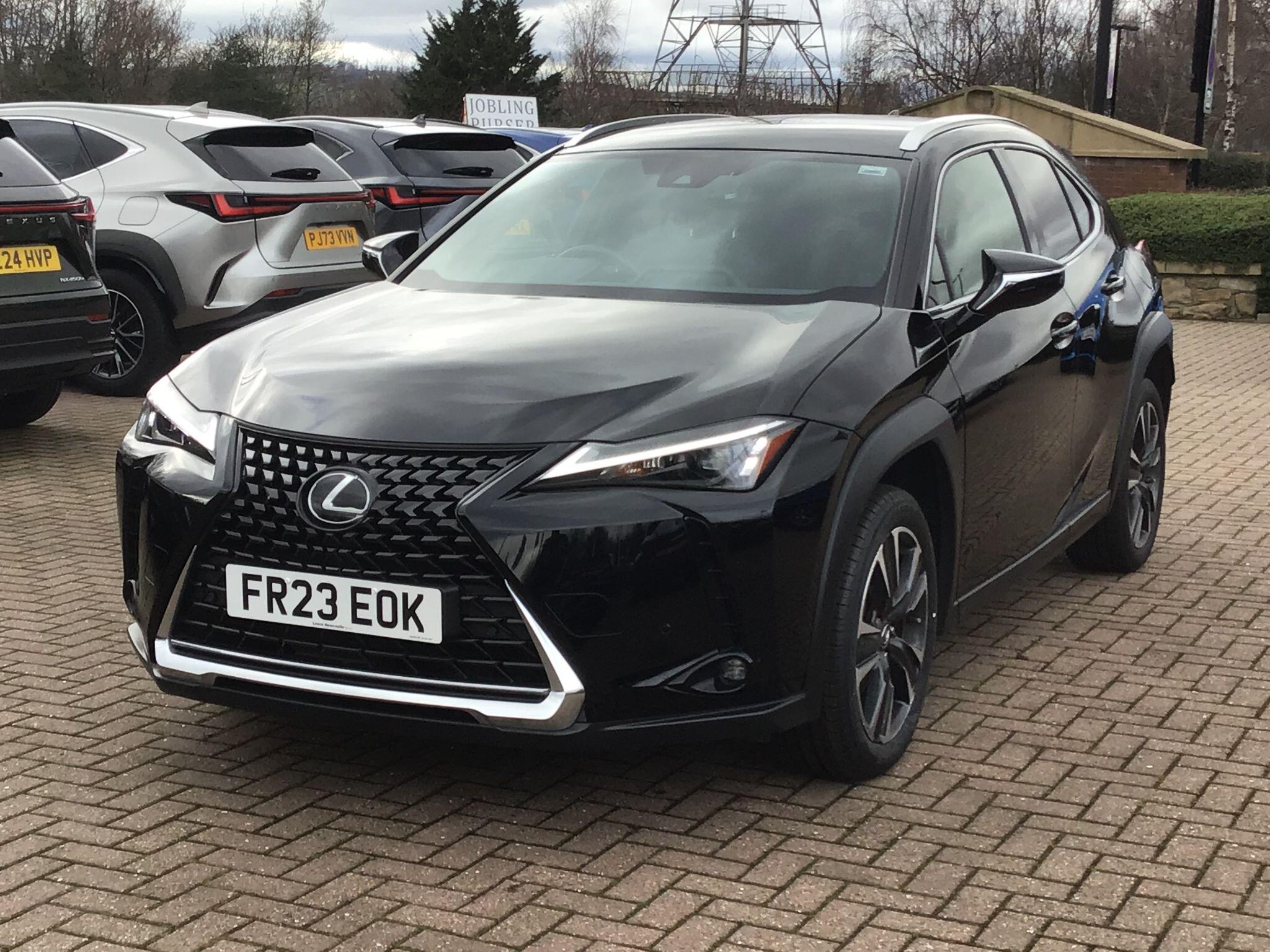Lexus UX Self-Charging Hybrid 2.0 250h Premium E-CVT Euro 6 (s/s) 5dr FR23EOK Image 3