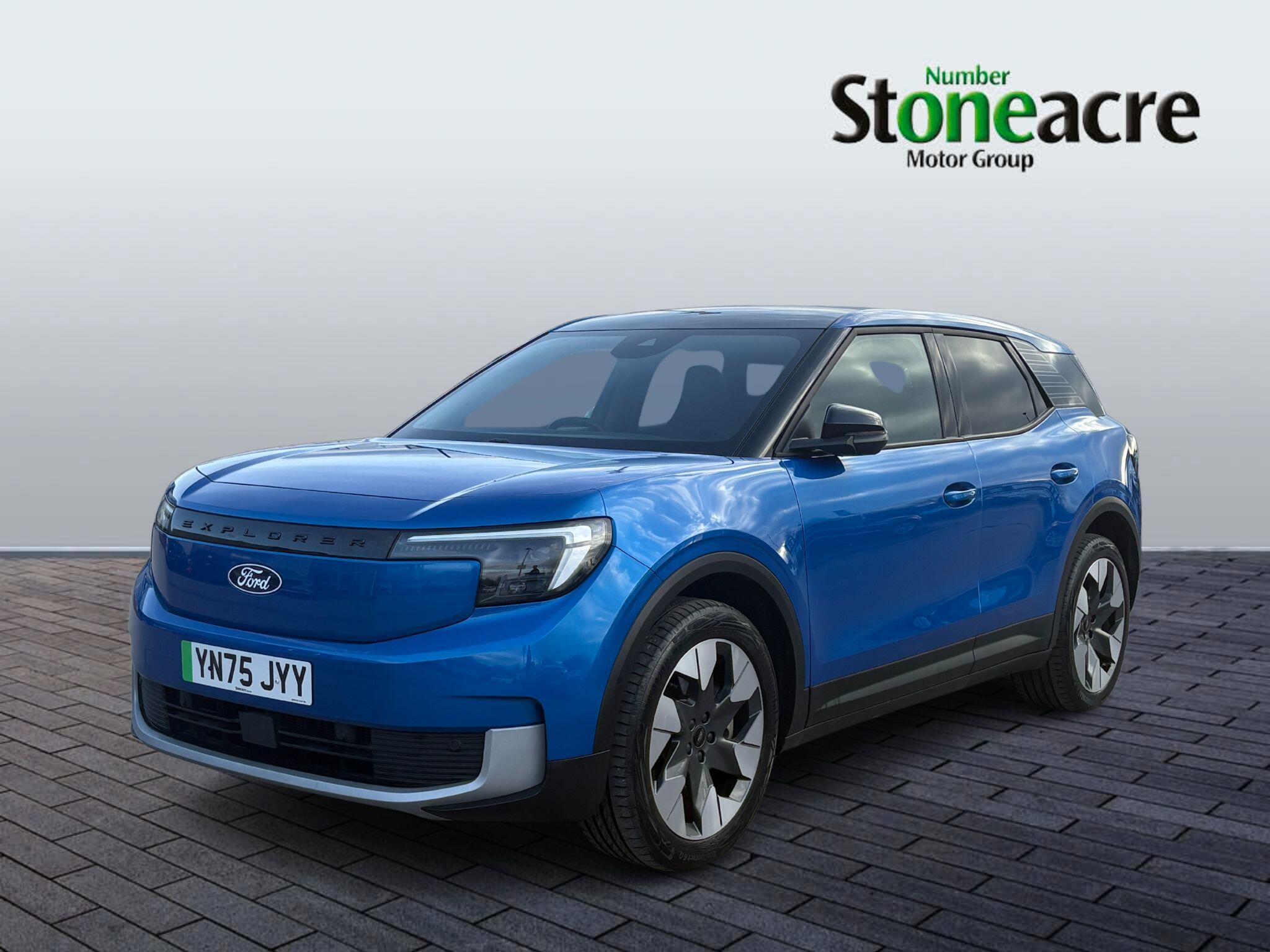 Ford Explorer Extended Range 79kWh Premium Auto AWD 5dr YN75JYY Image 3