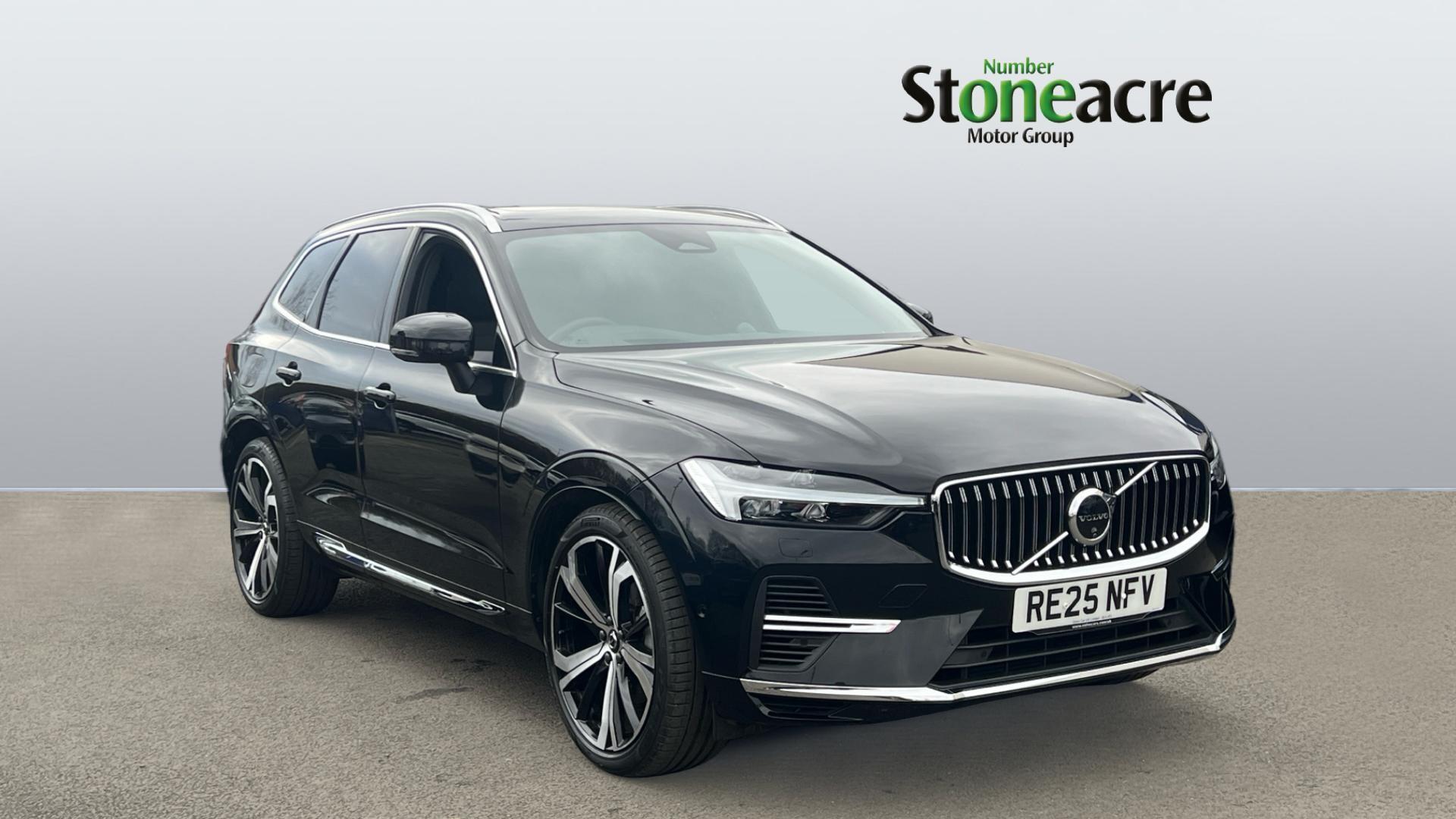 Volvo XC60 2.0h T8 18.8kWh Ultra Bright Auto AWD Euro 6 (s/s) 5dr RE25NFV Image 1