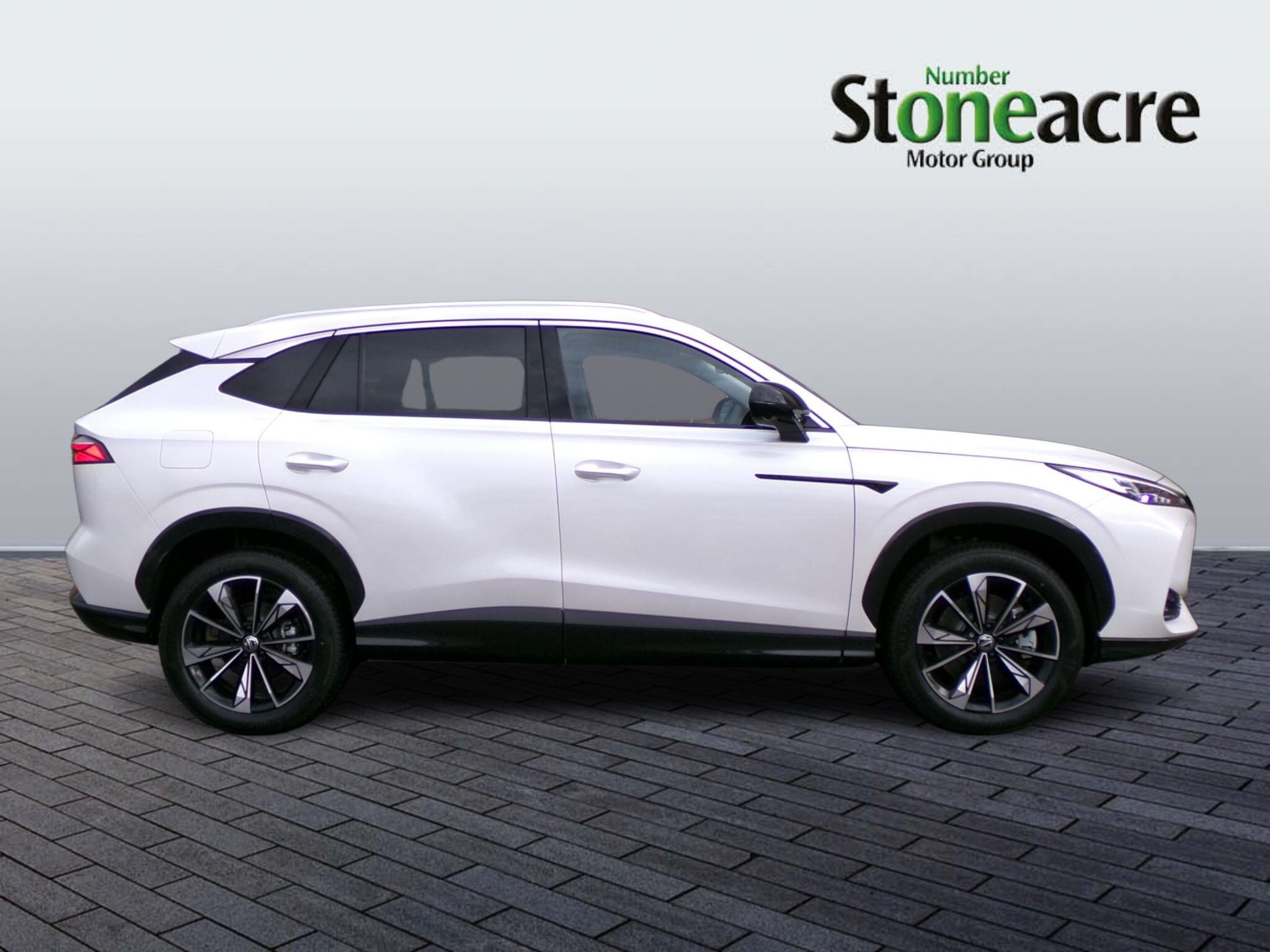 MG HS Hybrid+ 1.5 Hybrid+ SE Auto Euro 6 (s/s) 5dr YP75KBE Image 2