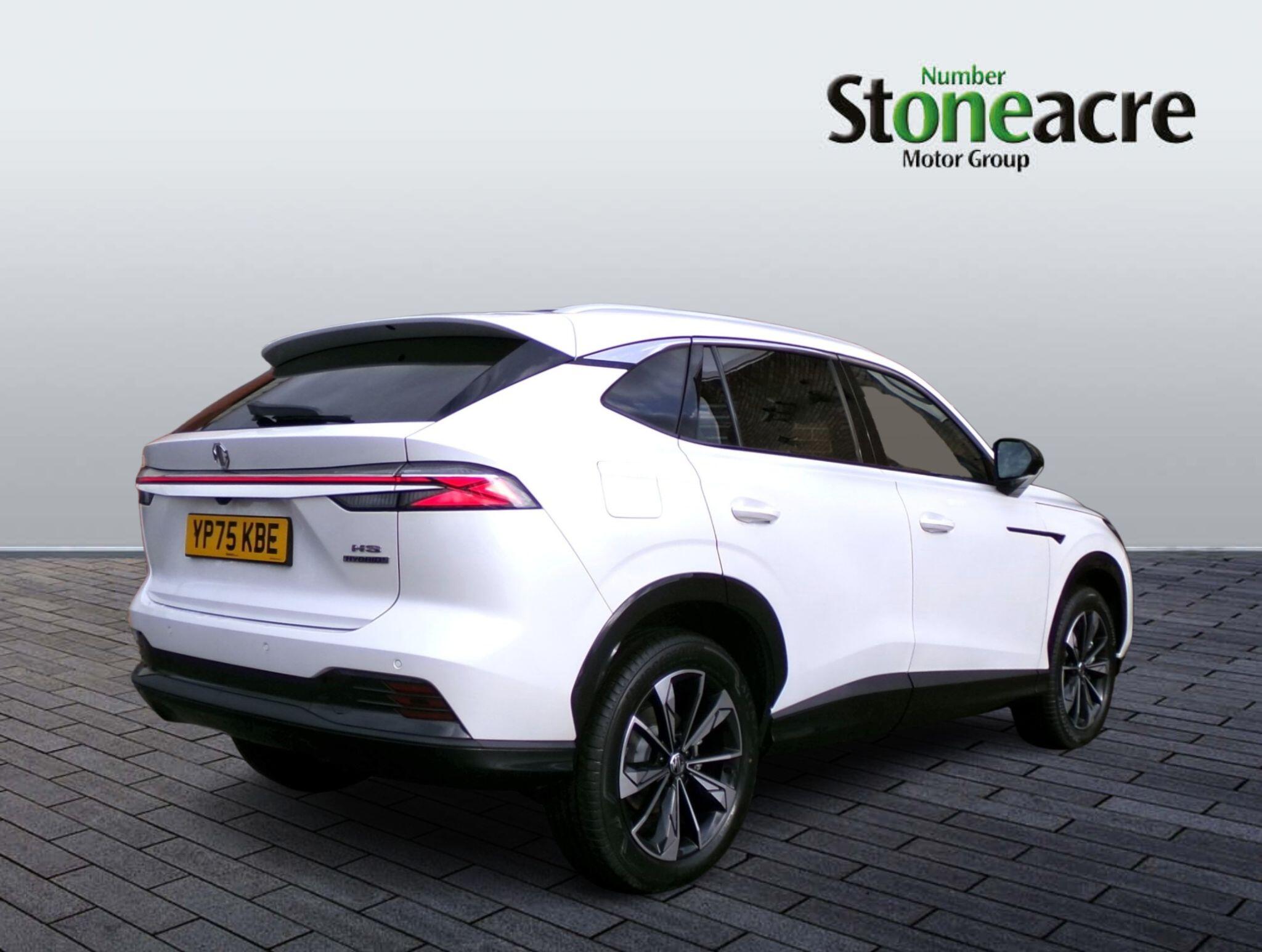 MG HS Hybrid+ 1.5 Hybrid+ SE Auto Euro 6 (s/s) 5dr YP75KBE Image 3