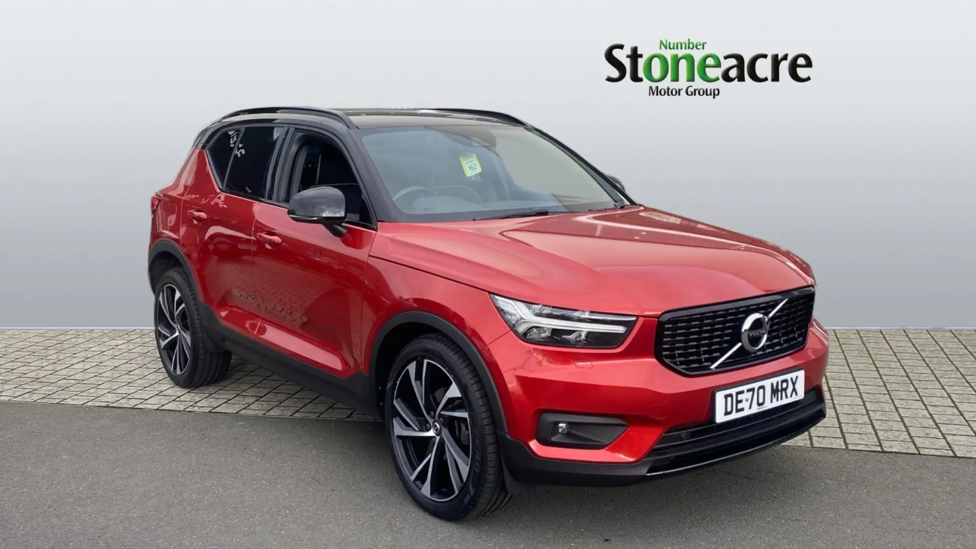 Volvo XC40 1.5 T3 R-Design Pro Euro 6 (s/s) 5dr DE70MRX Image 1