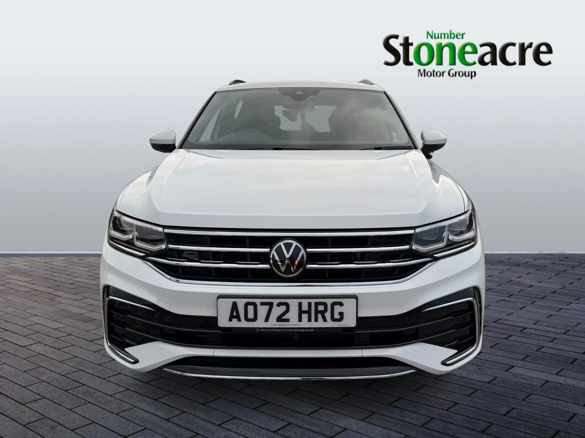 Volkswagen Tiguan 2.0 TSI R-Line DSG 4Motion Euro 6 (s/s) 5dr AO72HRG Image 2