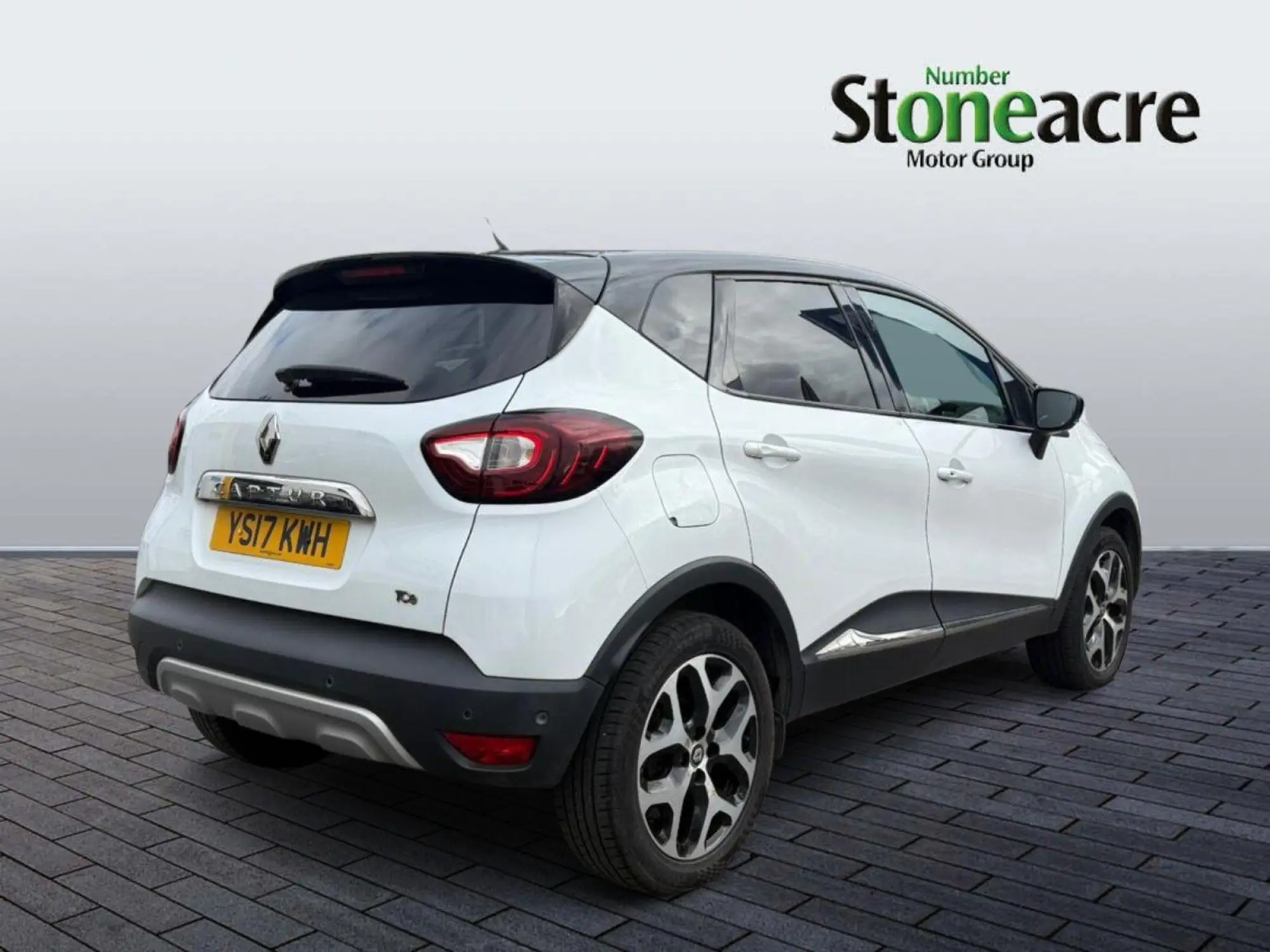 Renault Captur 1.2 TCe ENERGY Signature X Nav Euro 6 (s/s) 5dr YS17KWH Image 3