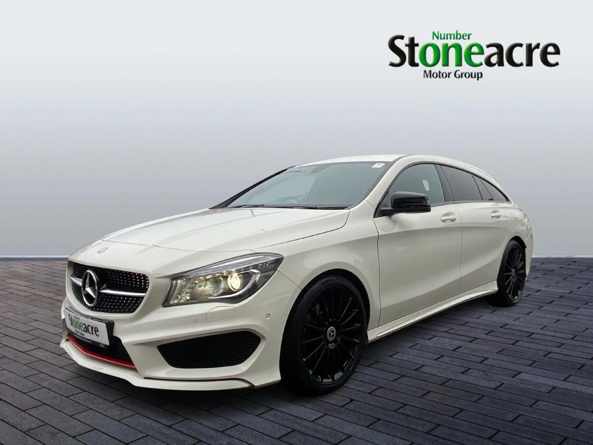 Mercedes-Benz CLA 2.0 CLA250 AMG Shooting Brake 7G-DCT 4MATIC Euro 6 (s/s) 5dr DA66VFU Image 3
