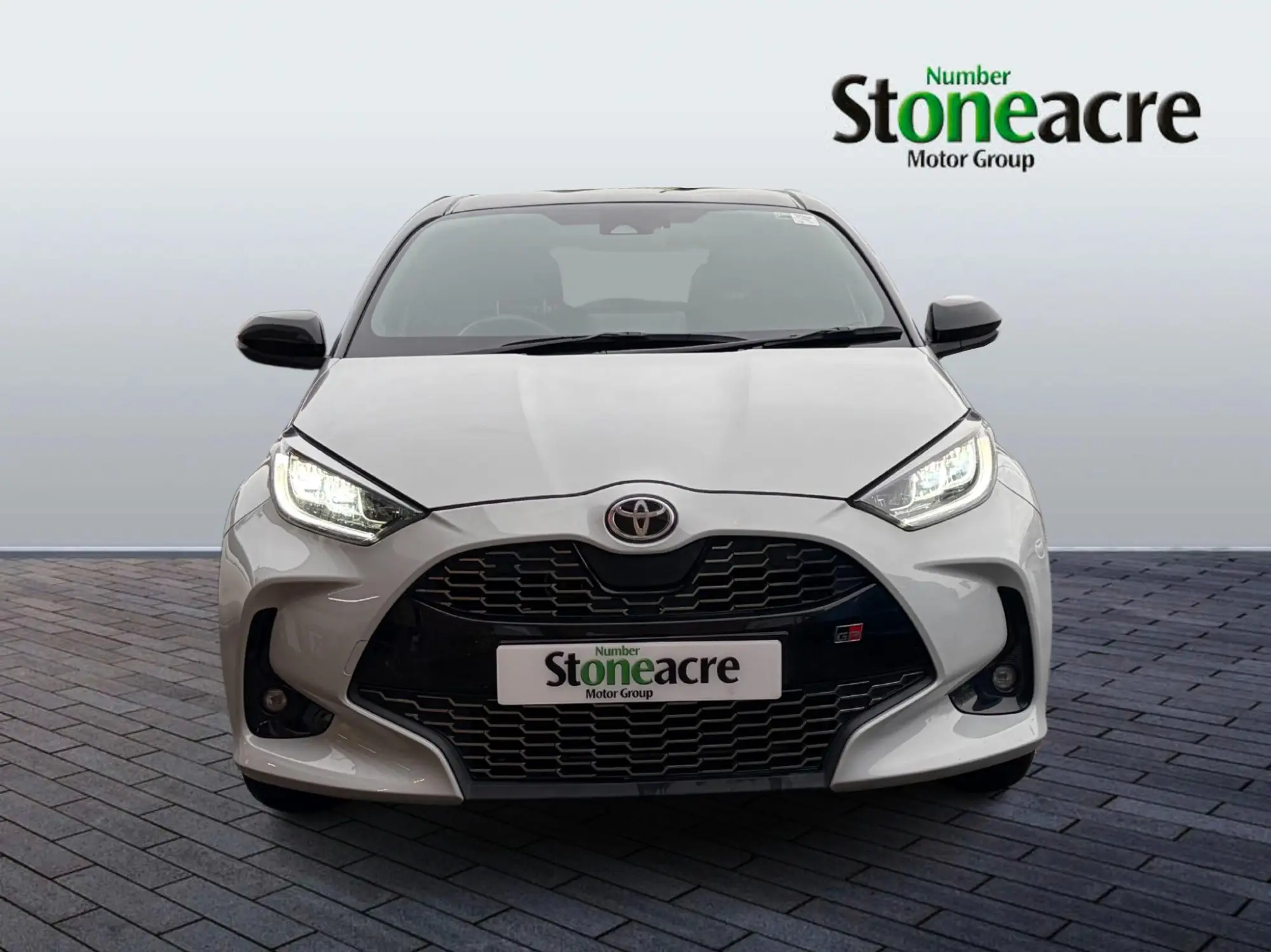 Toyota Yaris 1.5 Hybrid GR Sport 5dr CVT K66HJH Image 2