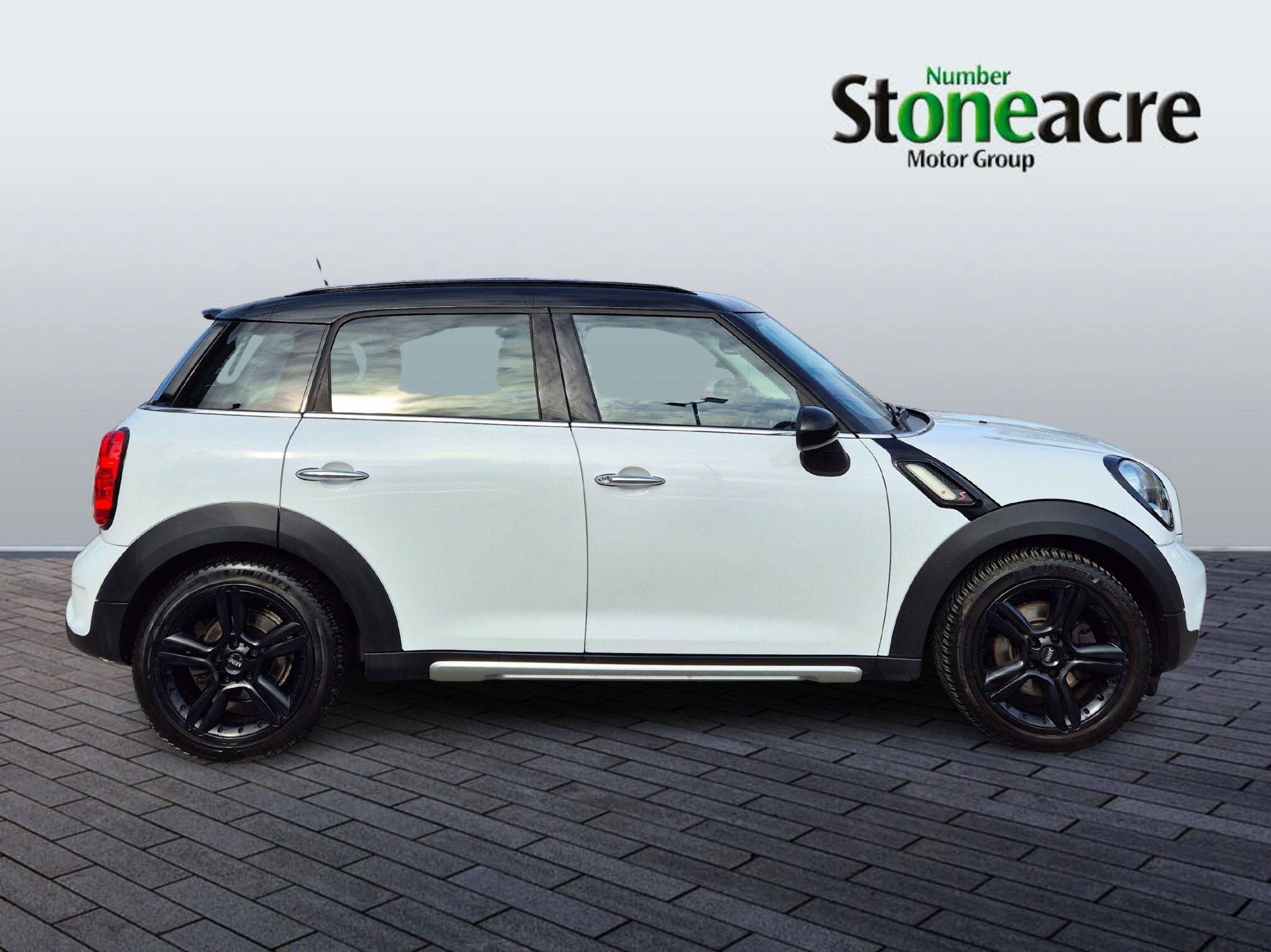 MINI Countryman 1.6 Cooper S ALL4 Euro 5 (s/s) 5dr YM66LCU Image 2