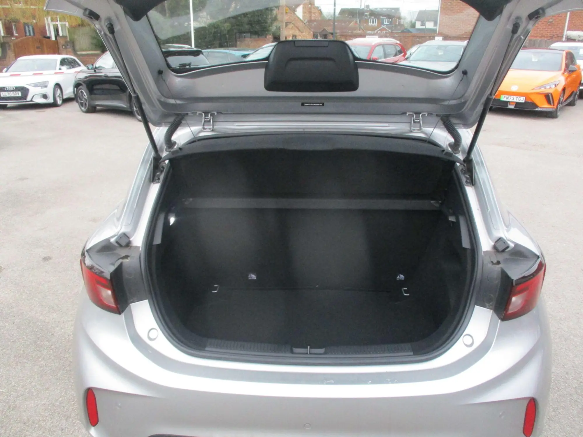 MG3 Hybrid+ Image 13 MG3 Hybrid+ Image 13