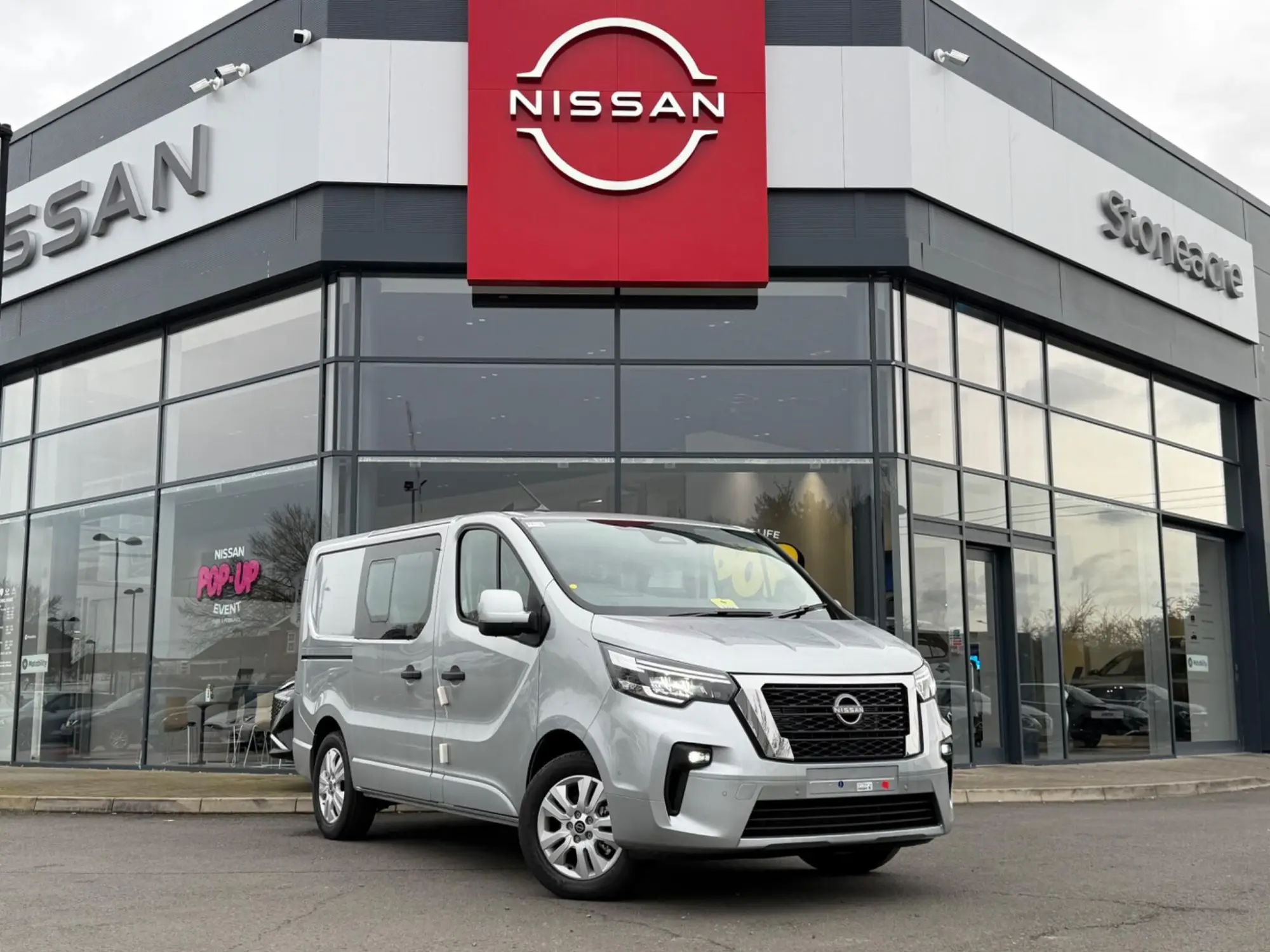 Nissan Primastar 2.0 dCi 30 Tekna Crew Van Auto L1 H1 Euro 6 (s/s) 6dr Image 1