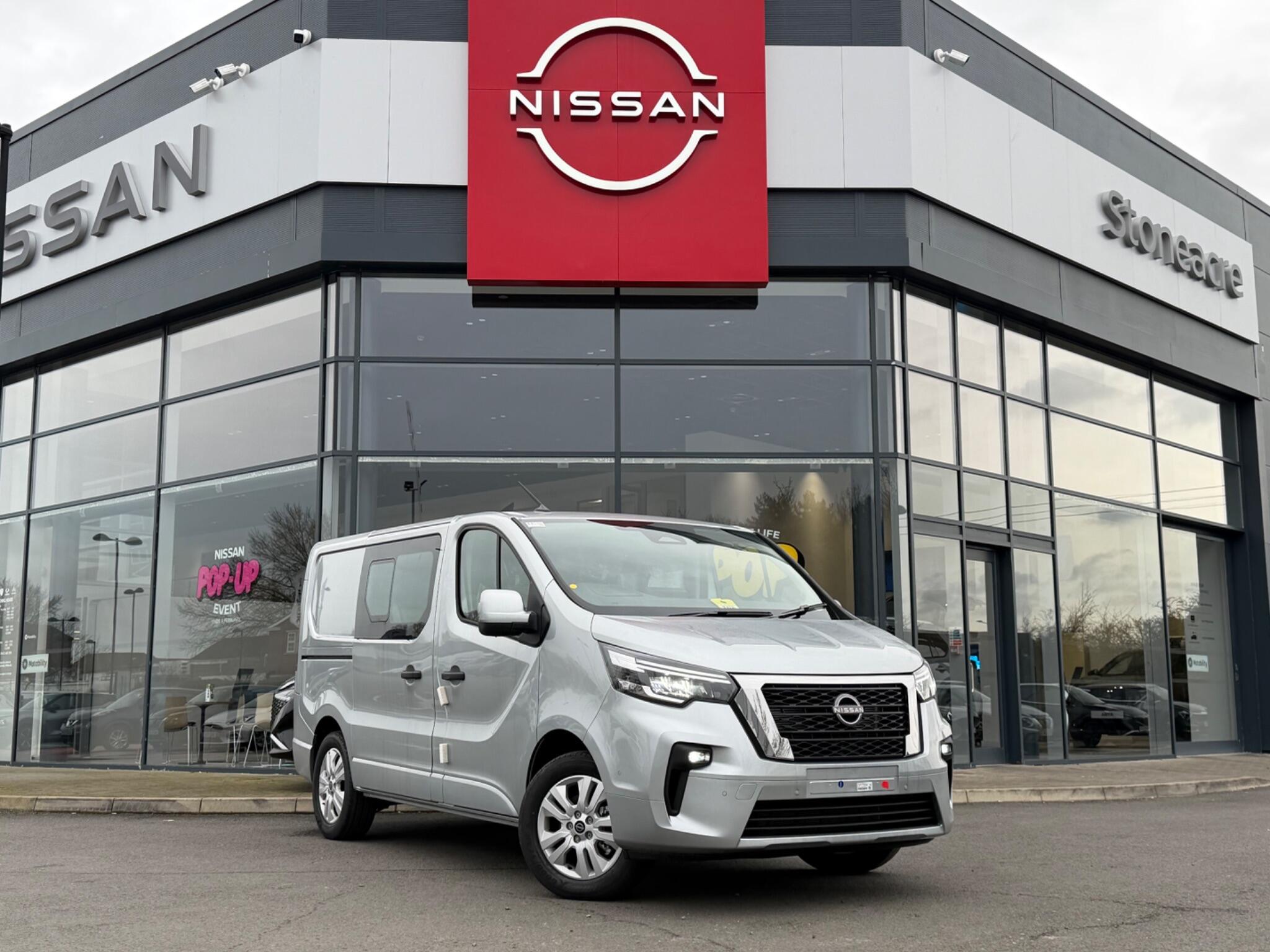 Nissan Primastar 2.0 dCi 30 Tekna Crew Van Auto L1 H1 Euro 6 (s/s) 6dr Image 1
