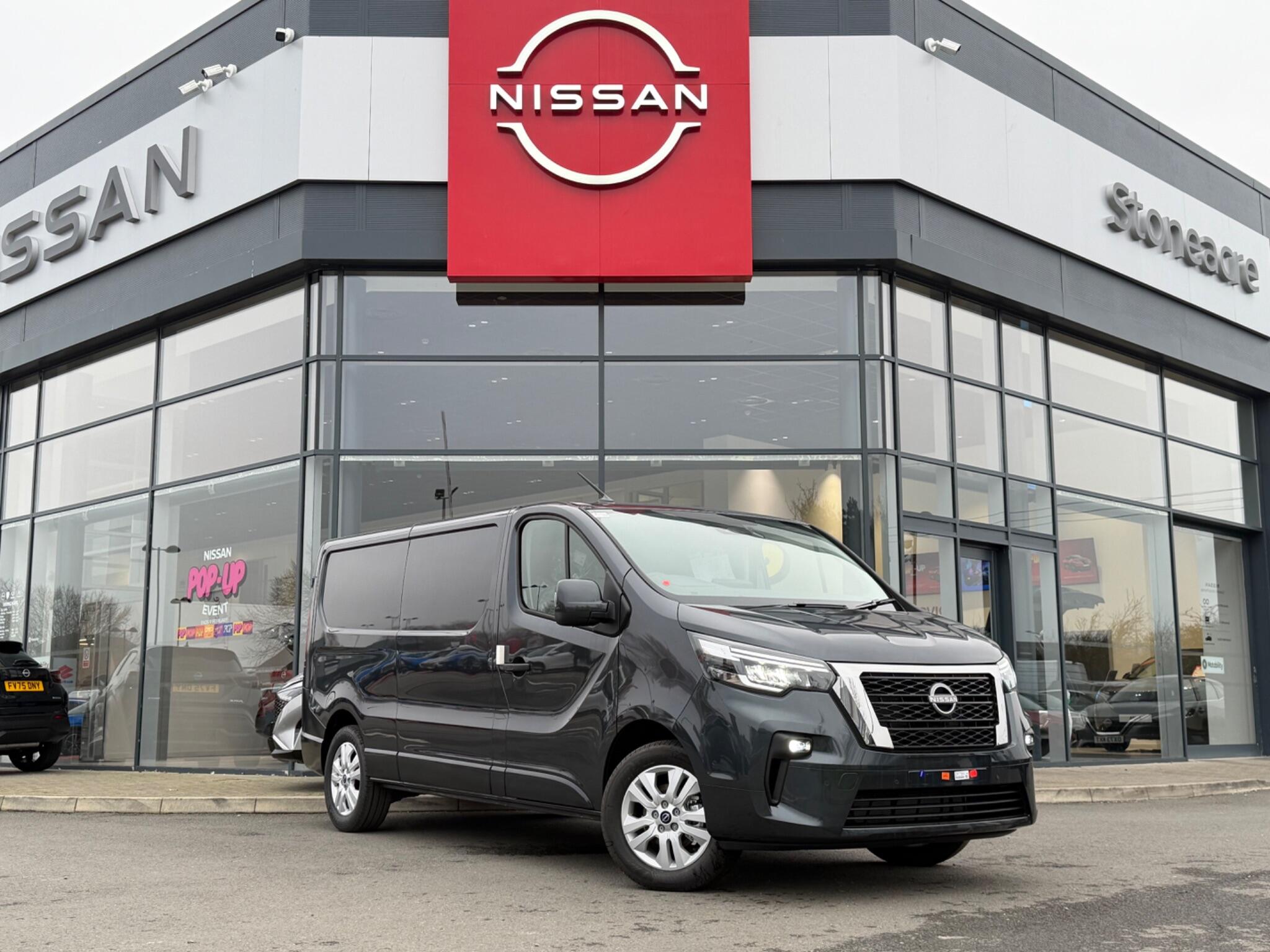 Nissan Primastar 2.0 dCi 30 Tekna L2 Euro 6 (s/s) 5dr Image 1