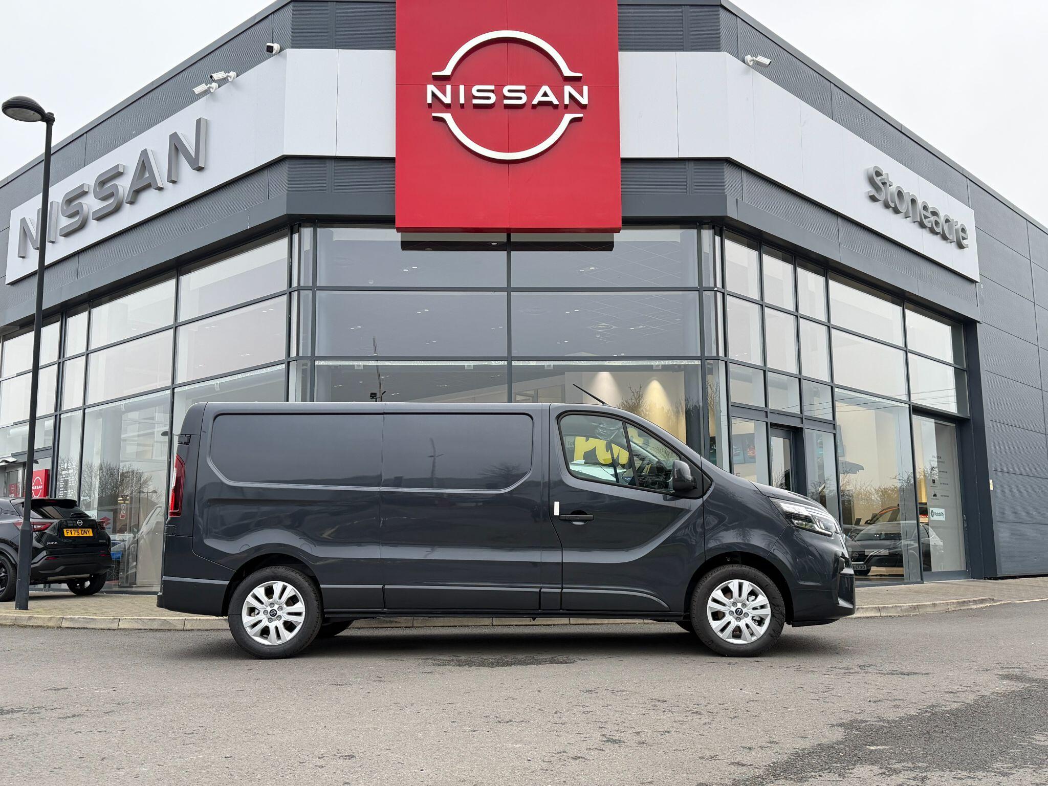 Nissan Primastar 2.0 dCi 30 Tekna L2 Euro 6 (s/s) 5dr Image 2