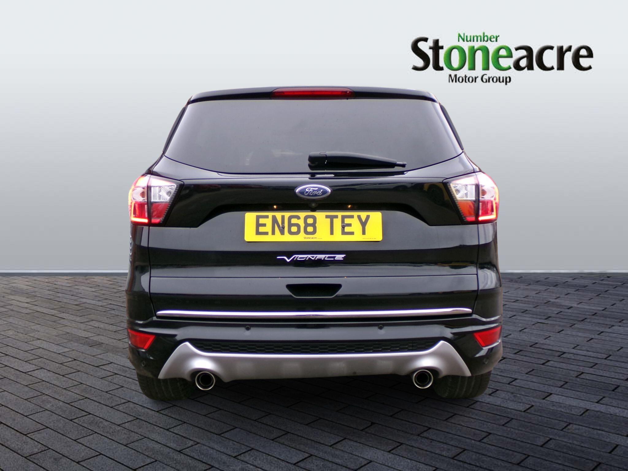 Ford Kuga 2.0 TDCi EcoBlue Vignale SUV 5dr Diesel Powershift AWD Euro 6 (s/s) (180 ps) EN68TEY Image 3