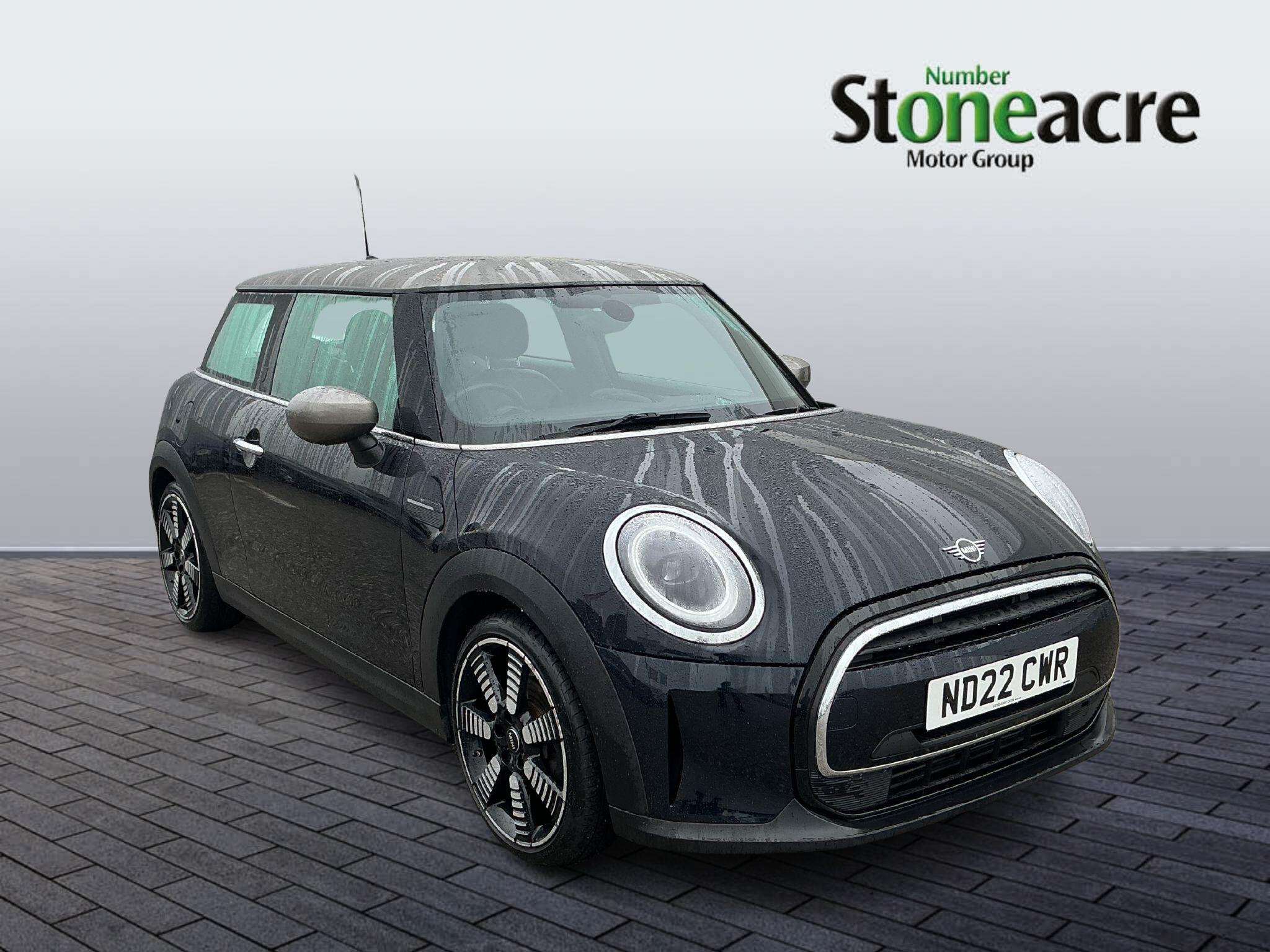 MINI Hatch 1.5 Cooper Exclusive 3dr Auto [Comfort/Nav Pck] ND22CWR Image 1