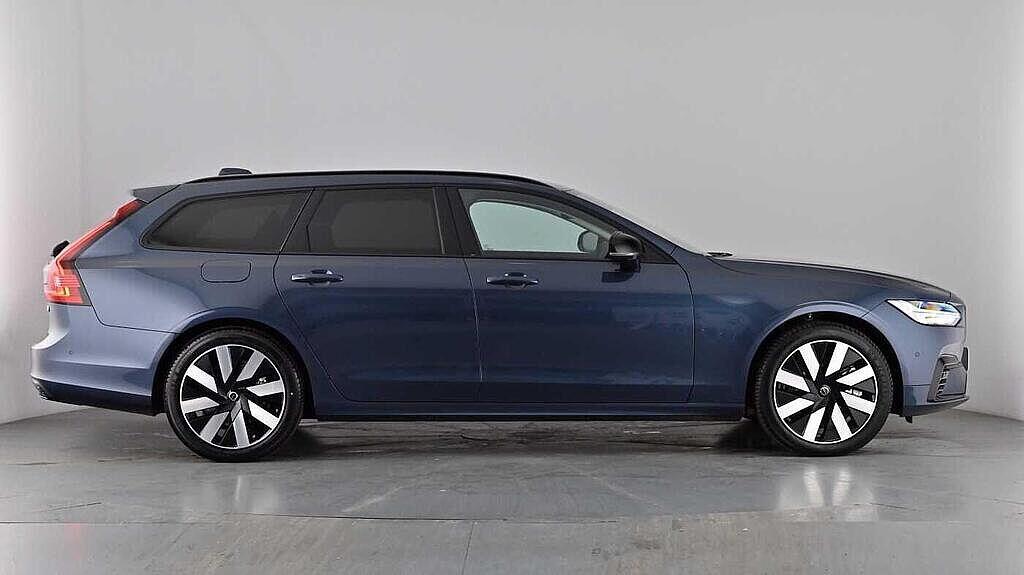 Volvo V90 Plug-In Hybrid 2.0h T6 18.8kWh Plus Auto AWD Euro 6 (s/s) 5dr NL75BJU Image 3