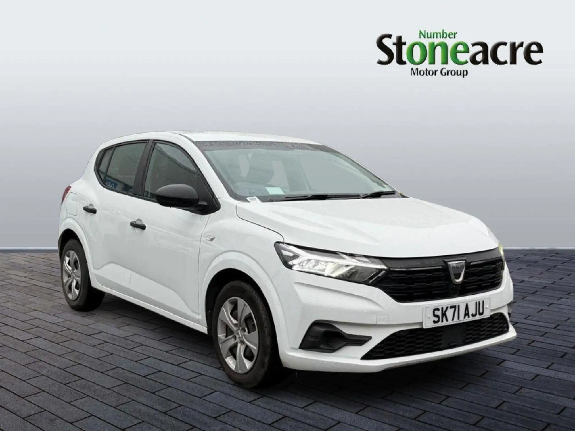 Dacia Sandero 1.0 Tce Essential 5dr SK71AJU Image 1