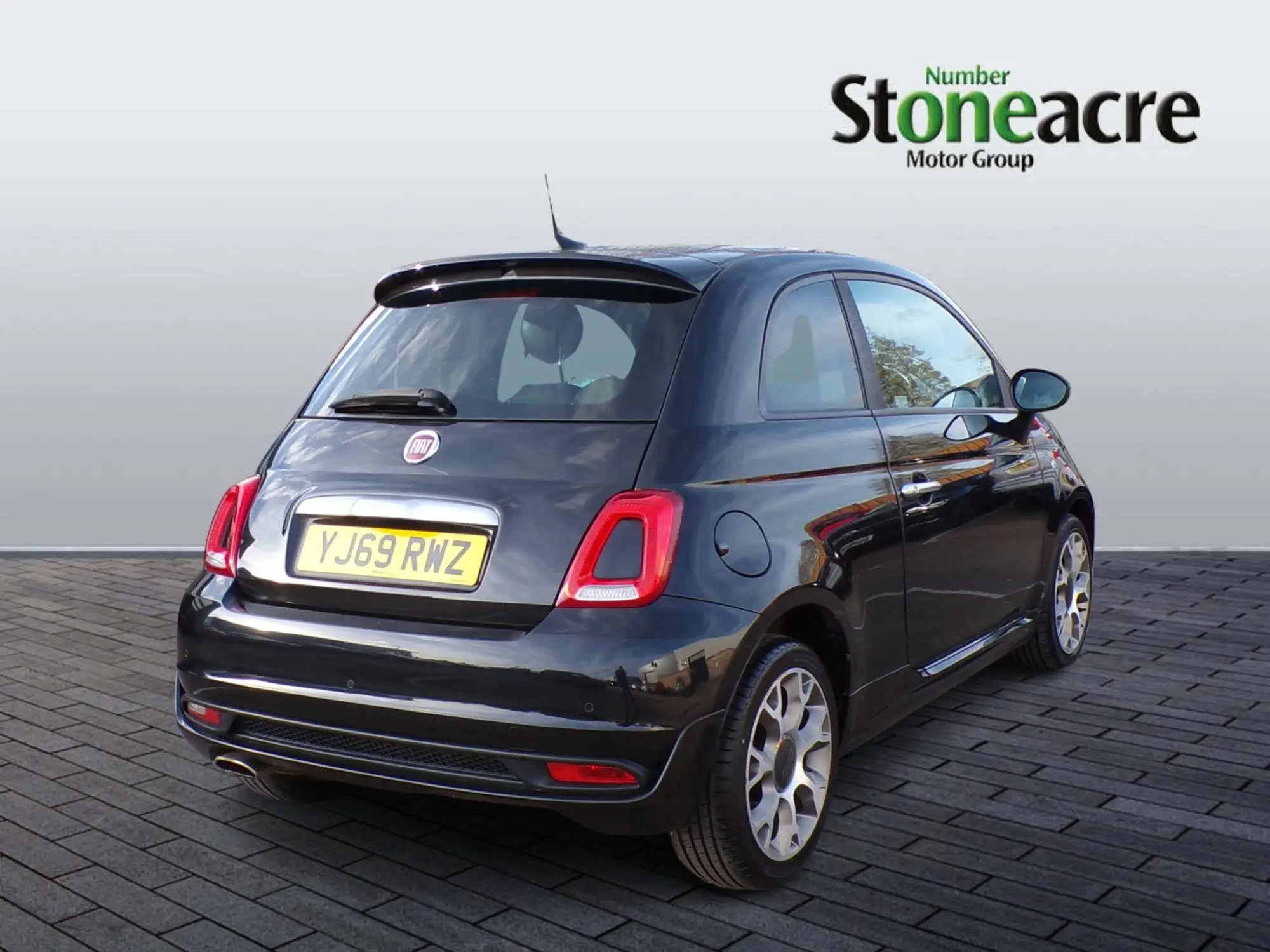 Fiat 500 1.2 Rock Star 3dr YJ69RWZ Image 3