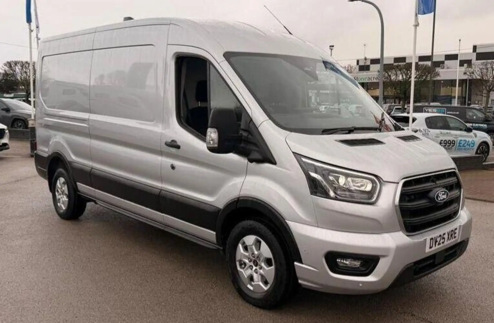 Ford Transit Image 1