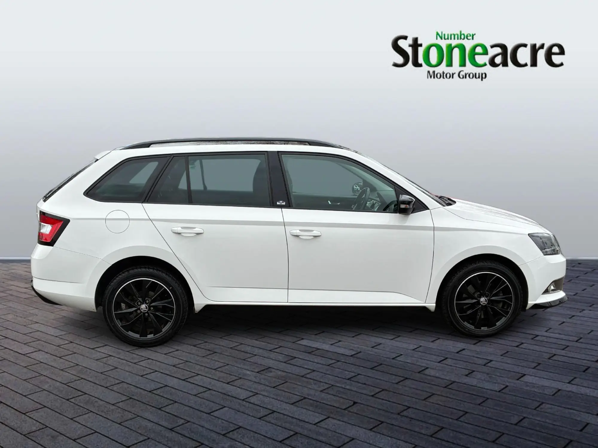 Skoda Fabia 1.0 TSI Monte Carlo Euro 6 (s/s) 5dr DC18MVY Image 2