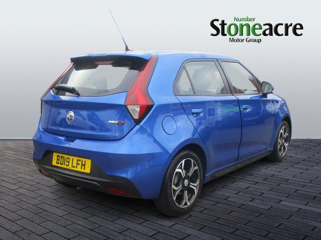MG 3 1.5 VTi-TECH Excite Hatchback 5dr Petrol Manual Euro 6 (s/s) (106 ps) BD19LFH Image 3