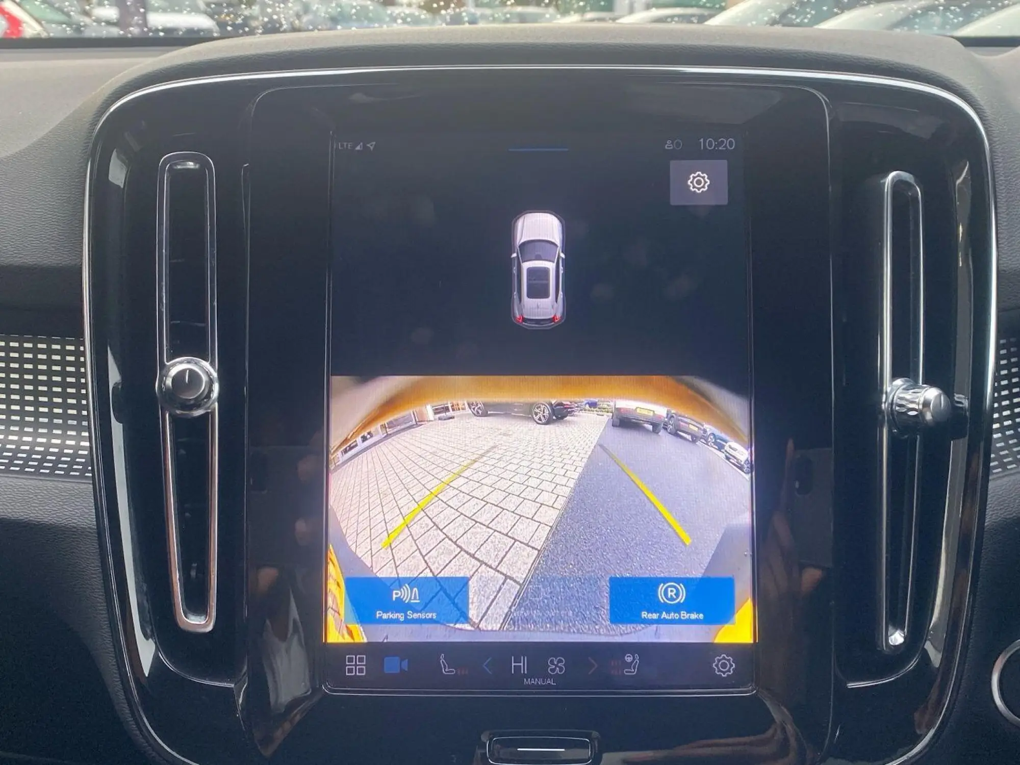 Volvo XC40 Image 18