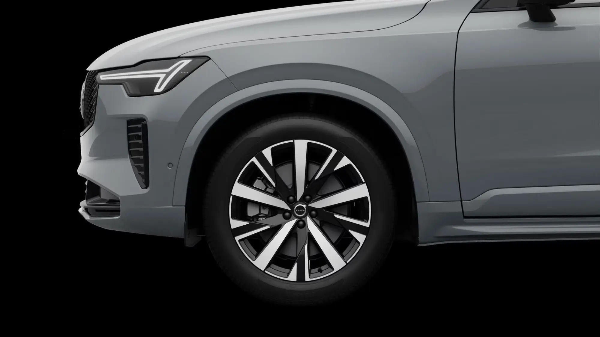 Volvo XC90 2.0 B5 MHEV Plus Auto 4WD Euro 6 (s/s) 5dr YT26WXG Image 3