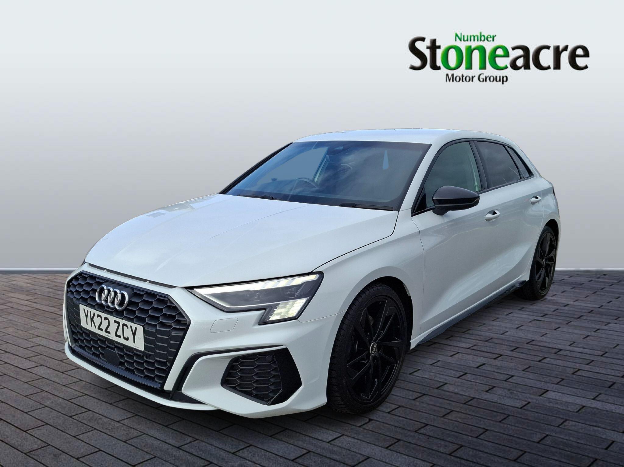 Audi A3 1.5 TFSI 35 Edition 1 Sportback S Tronic Euro 6 (s/s) 5dr YK22ZCY Image 3