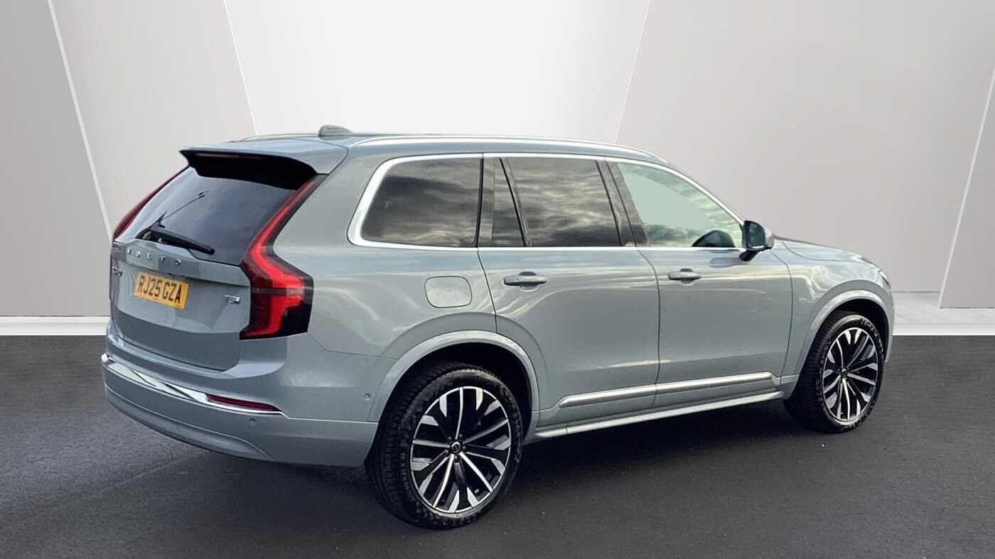 Volvo XC90 Image 2