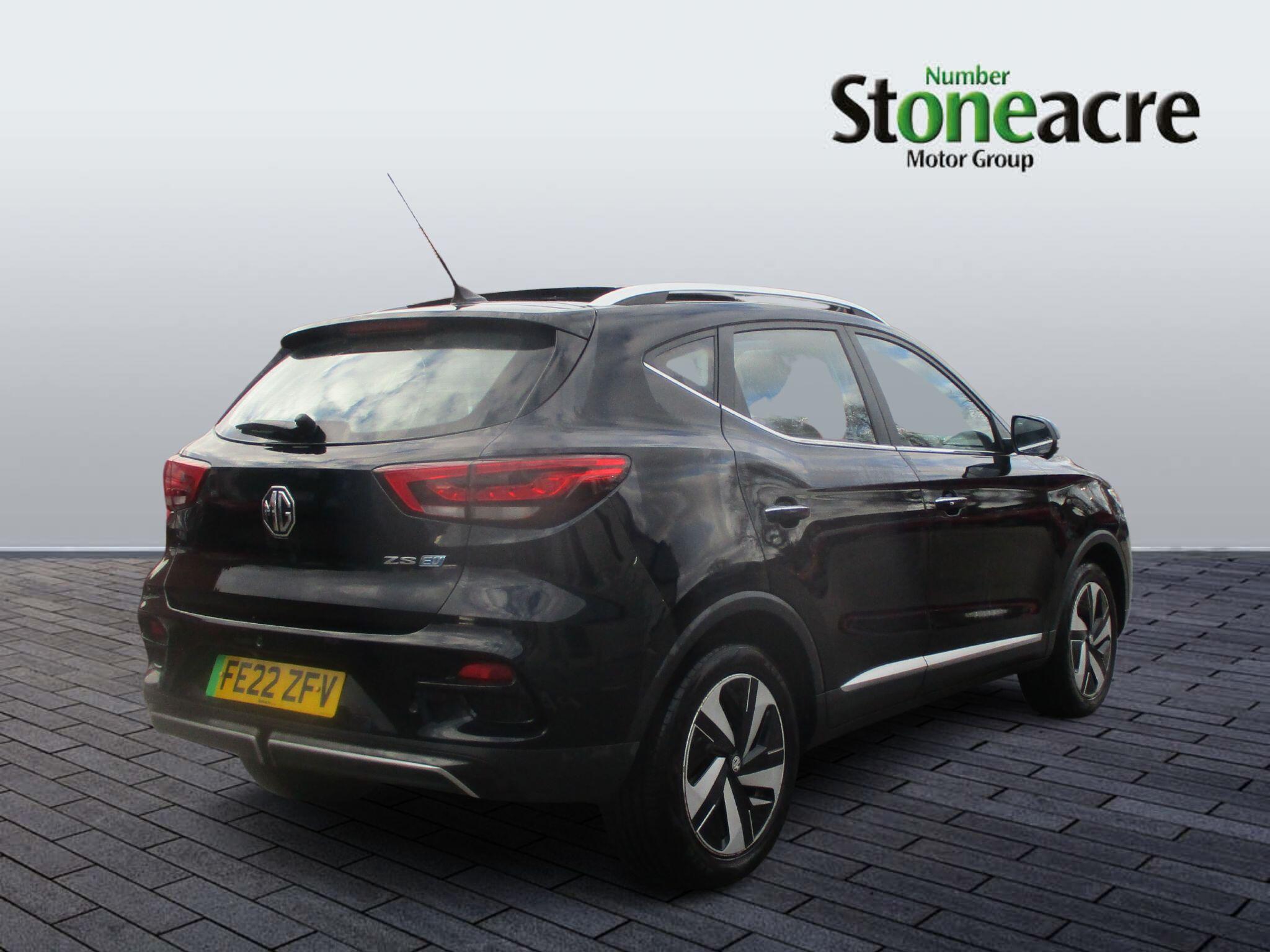 MG ZS EV 51.1kWh Trophy Auto 5dr FE22ZFV Image 3
