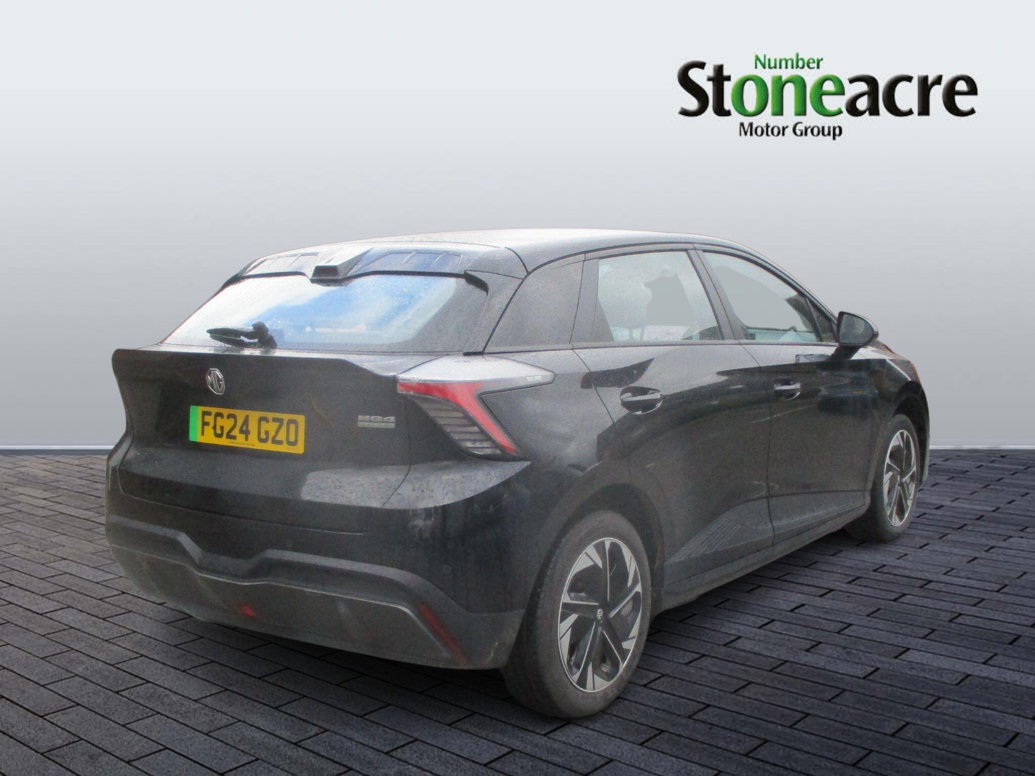 MG 4 EV 51kWh SE Auto 5dr FG24GZO Image 3