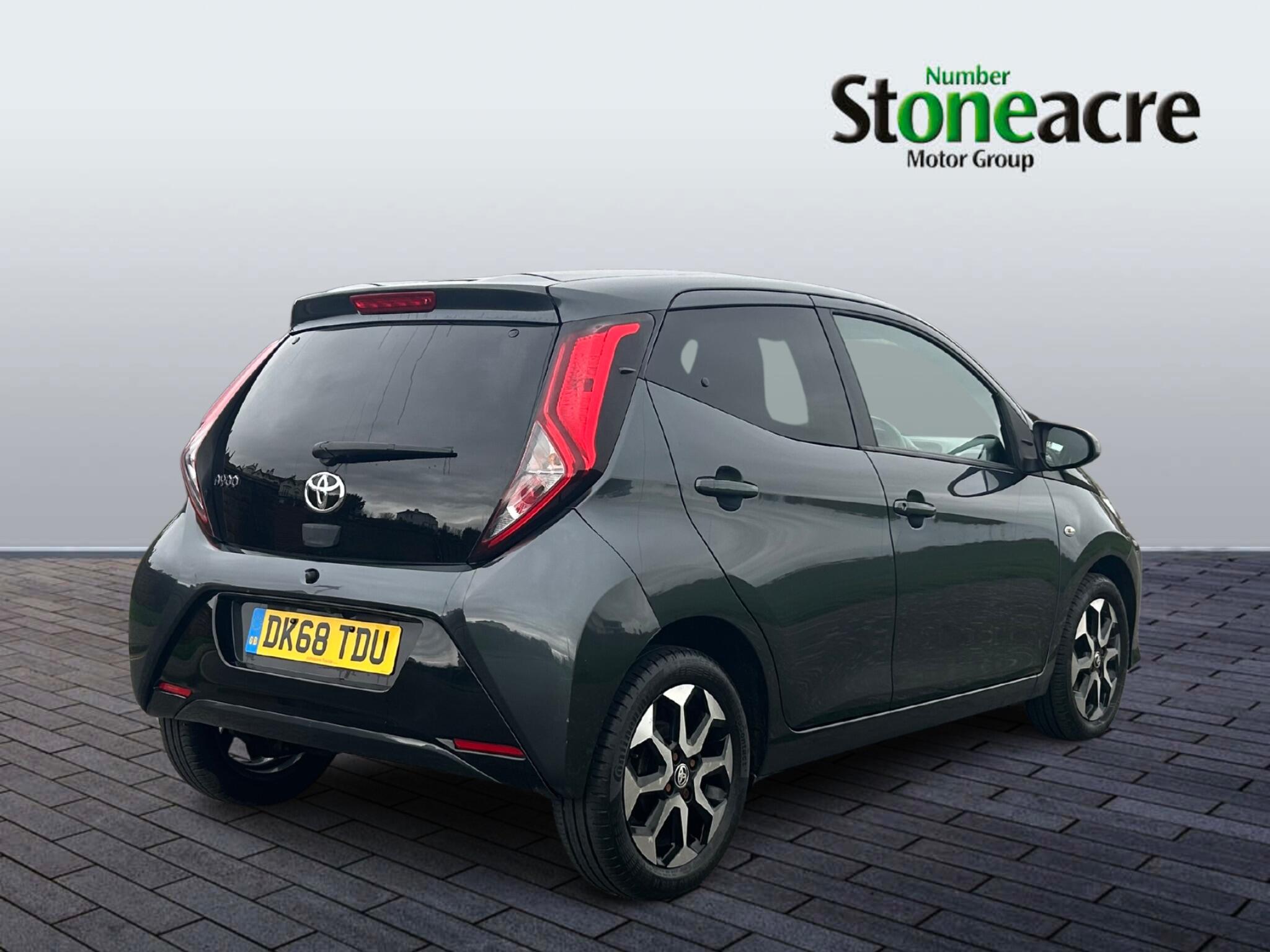 Toyota Aygo 1.0 VVT-i x-plore Hatchback 5dr Petrol Manual Euro 6 (71 ps) DK68TDU Image 3