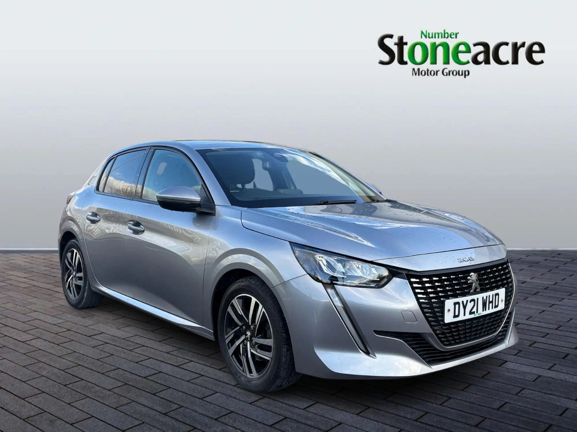 Peugeot 208 1.2 PureTech 100 Allure 5dr DY21WHD Image 1