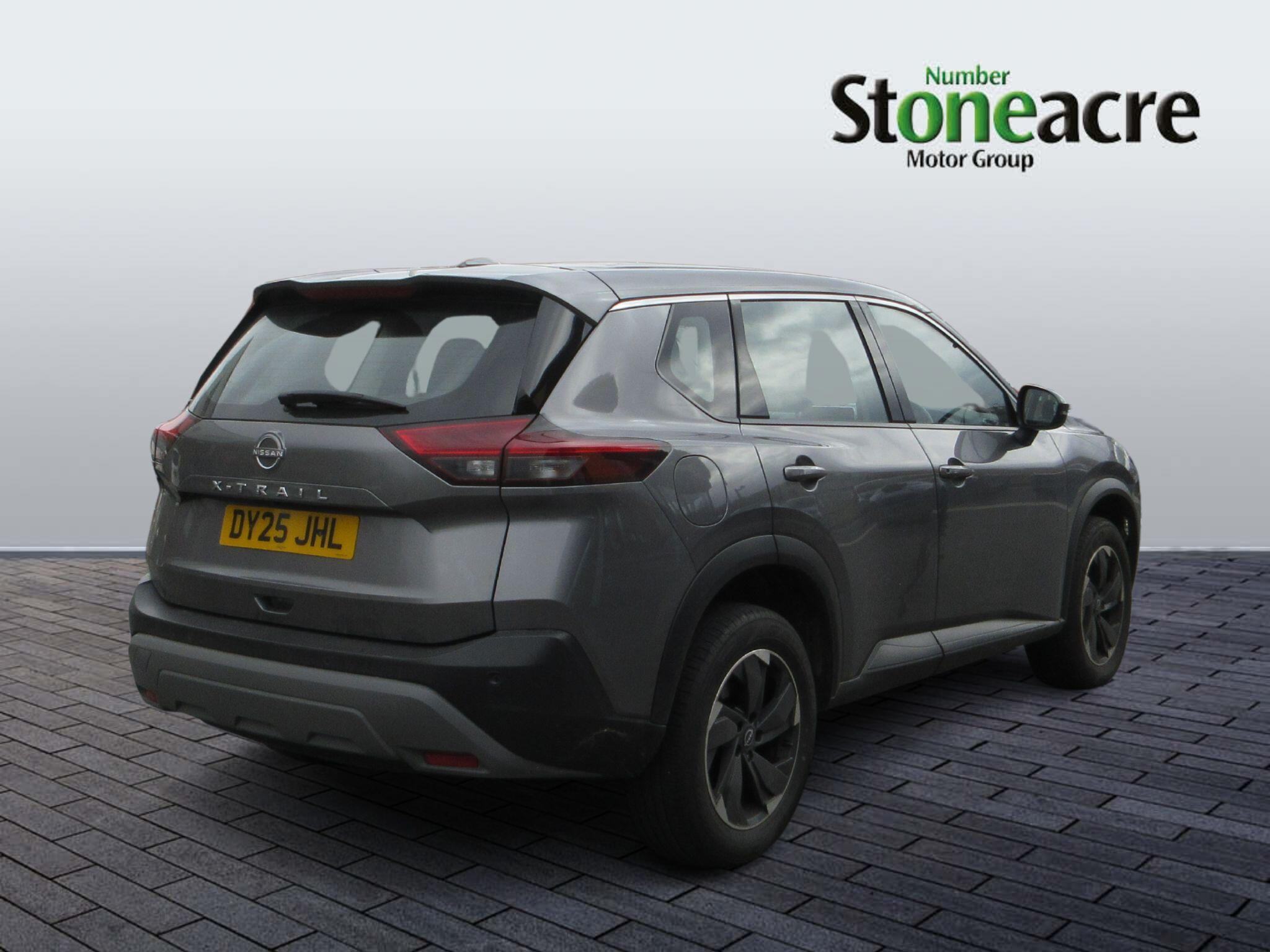 Nissan X-Trail 1.5 DIG-T MHEV Acenta Premium XTRON Euro 6 (s/s) 5dr DY25JHL Image 3
