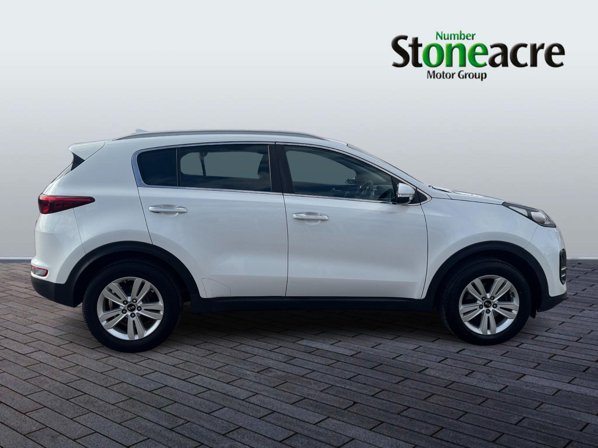 Kia Sportage 1.6 GDi 2 SUV 5dr Petrol Manual Euro 6 (s/s) (130 bhp) CE66JXN Image 2